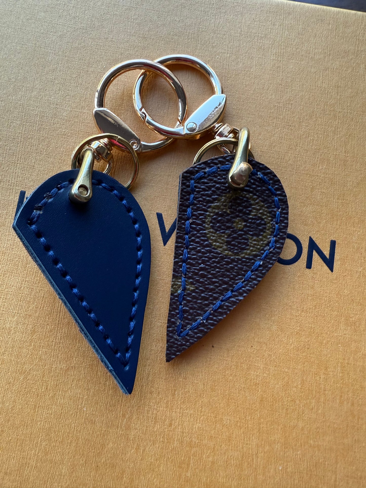 DORTHEA BFF Leather & Mono Heart Bag Charm set (Navy)