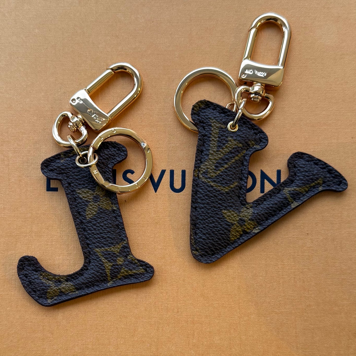 Handmade Mono L V Set