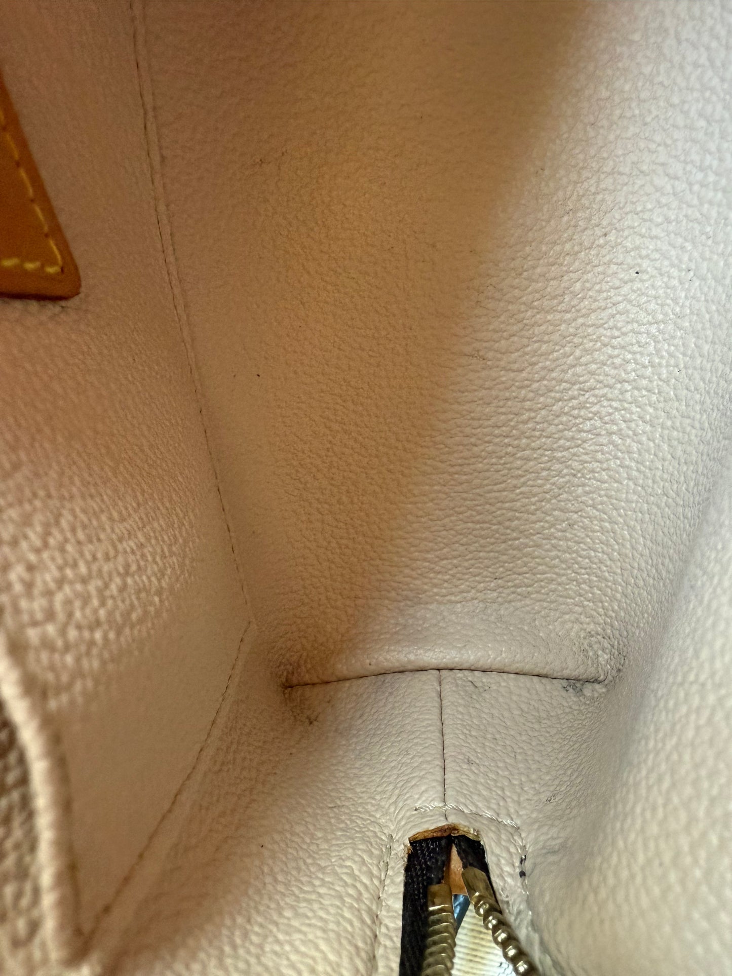 SHOWGIRL Authentic Preloved Vintage LV 2002 Cosmetic Bag