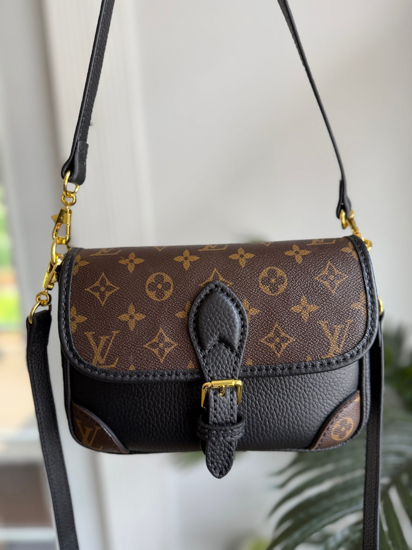 ANDREA Handmade Leather + Mono Bag