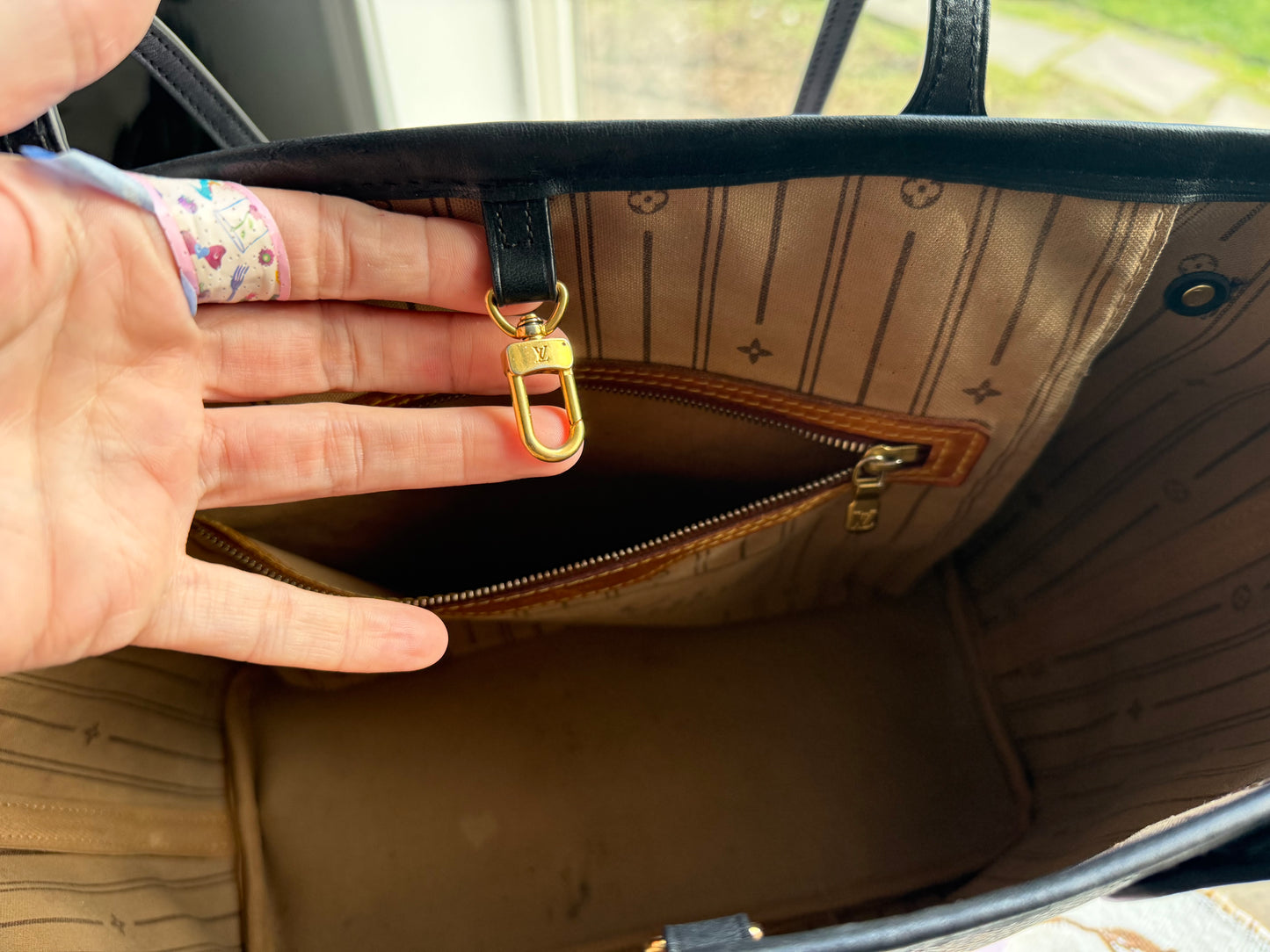 Preloved Authentic LV Monogram Neverfull MM - Black Leather