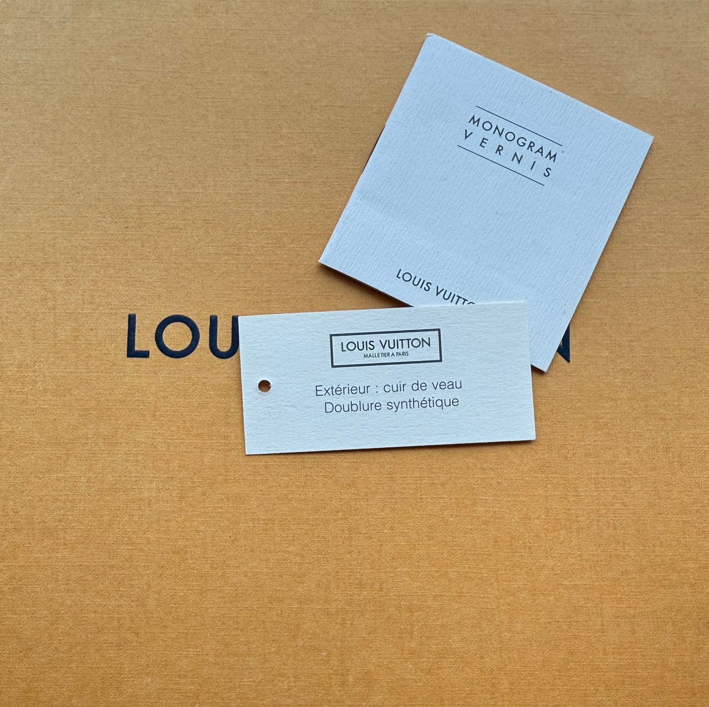 THE LOVELY BOUQUET Preloved Vintage LV Houston Shoulder Bag