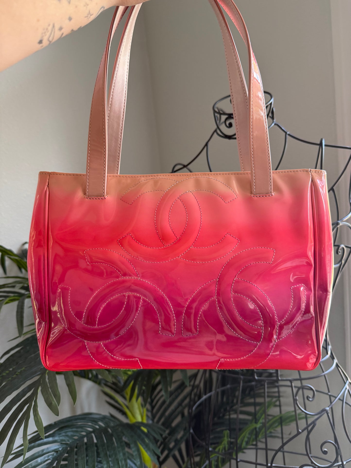 THE AFTERGLOW Authentic Preloved Chanel Patent Tote
