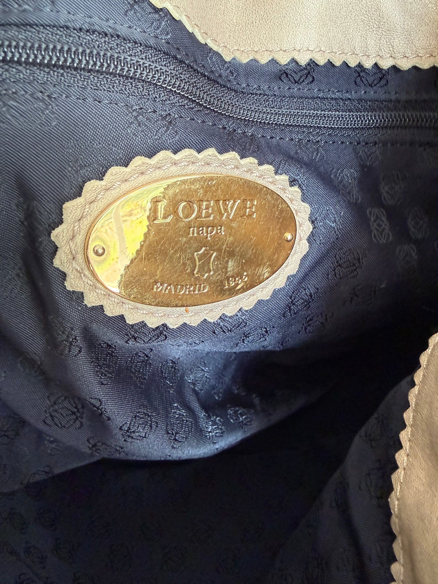 Preloved Authentic Loewe Leather Small Tote Bag