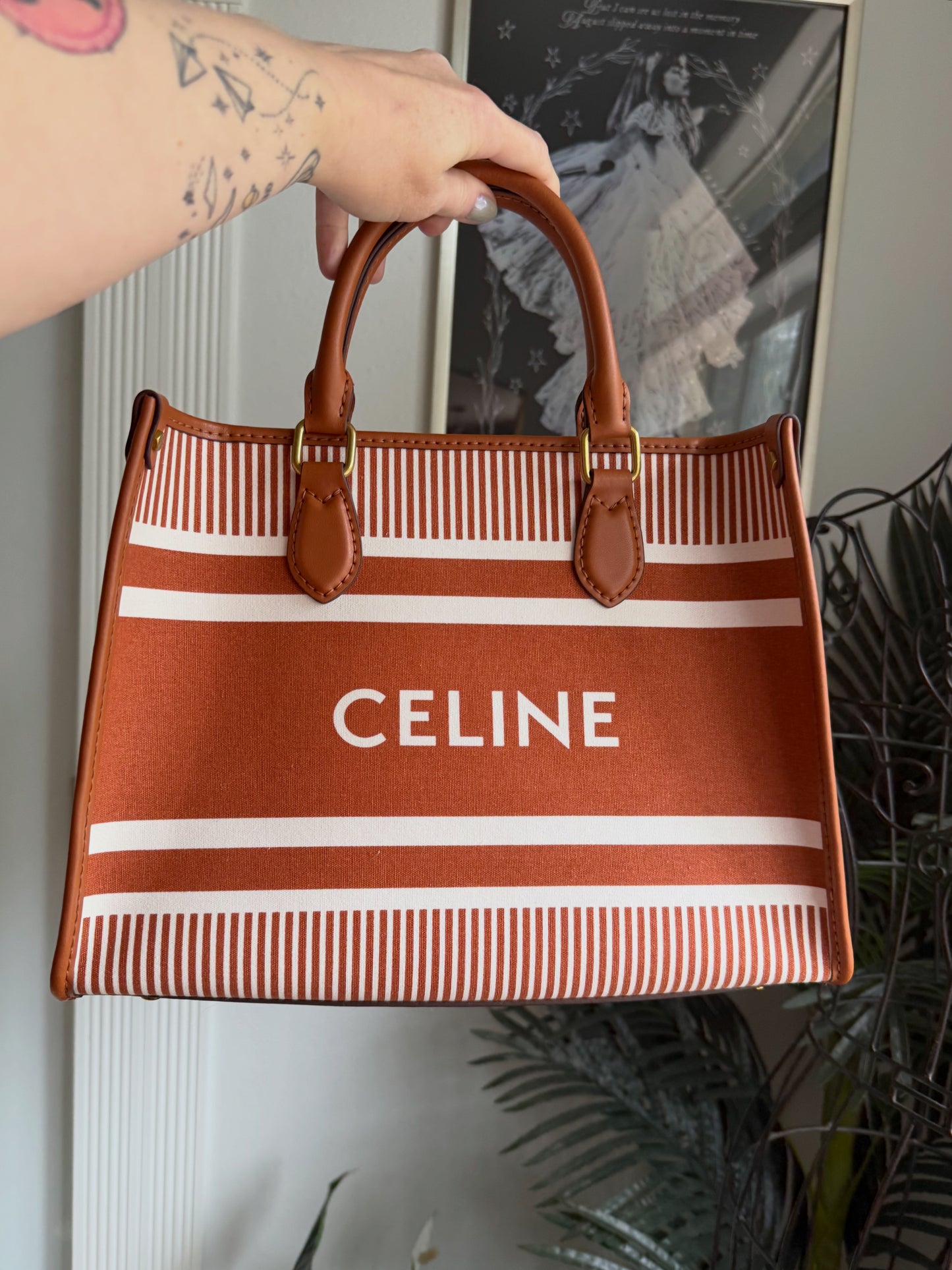 THE ABIGAIL TOTE Authentic Rust Celine Dusty