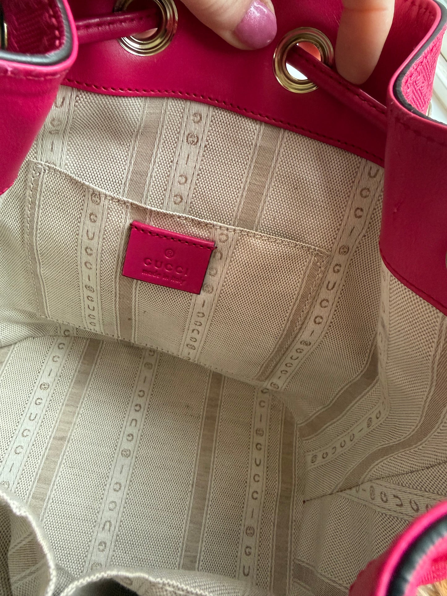 Preloved Authentic Gucci DIAMANTE Leather Bucket bag - Bright Pink