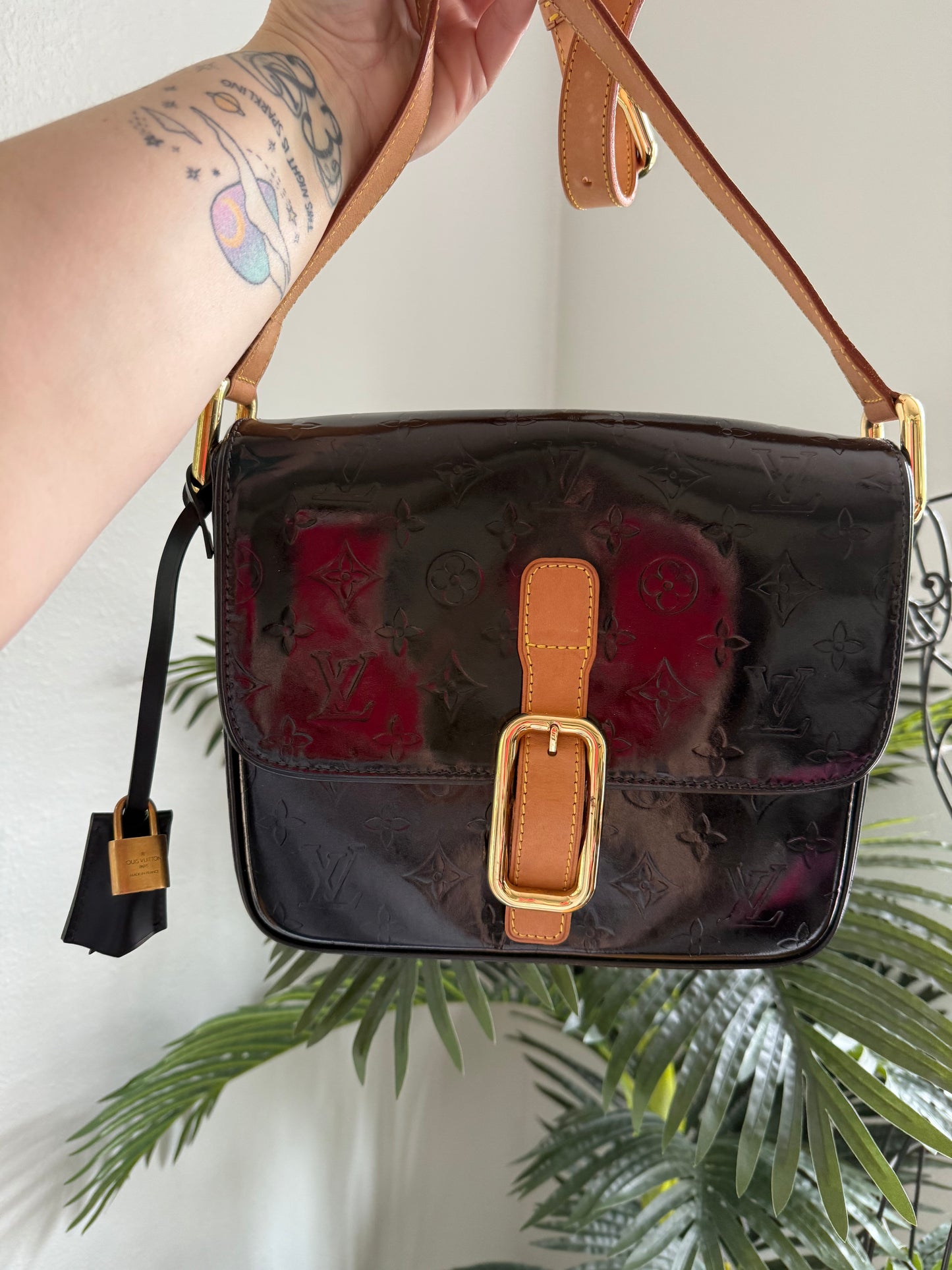 Authentic Preloved Vintage LV Christy GM