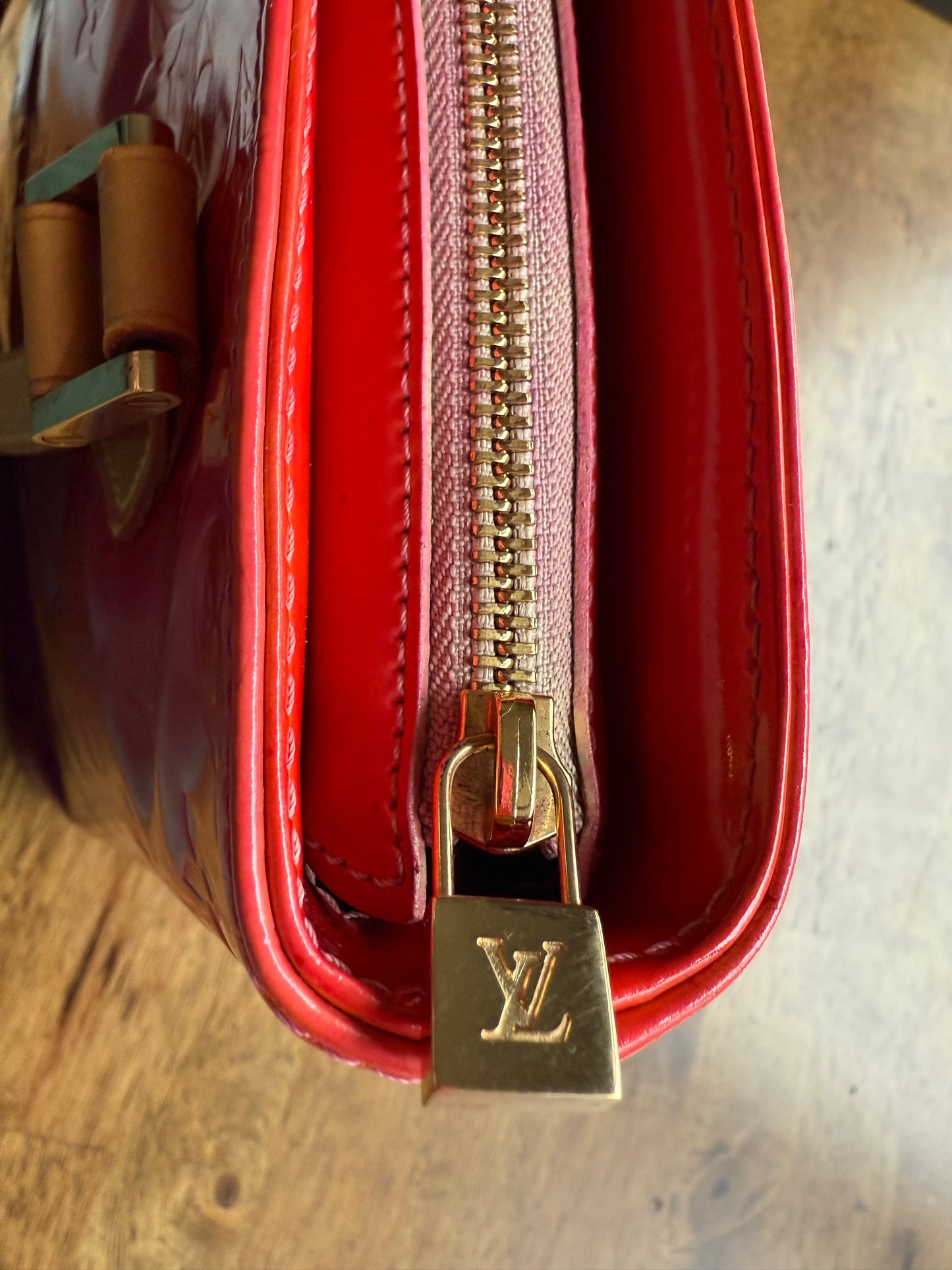 THE LOVELY BOUQUET Preloved Vintage LV Houston Shoulder Bag