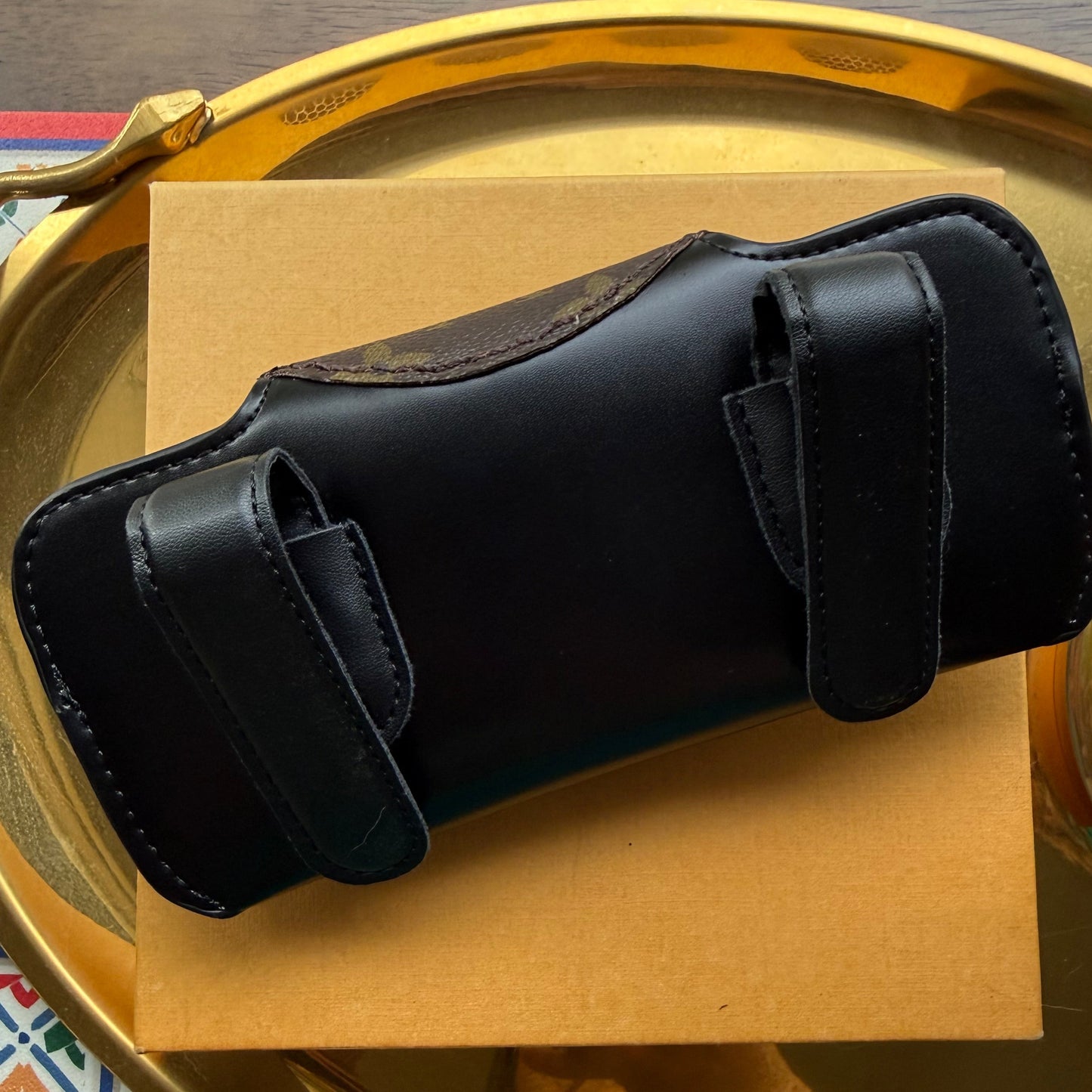 { DAYLIGHT } Handmade Mono + Leather Visor Sunnies Case - Black