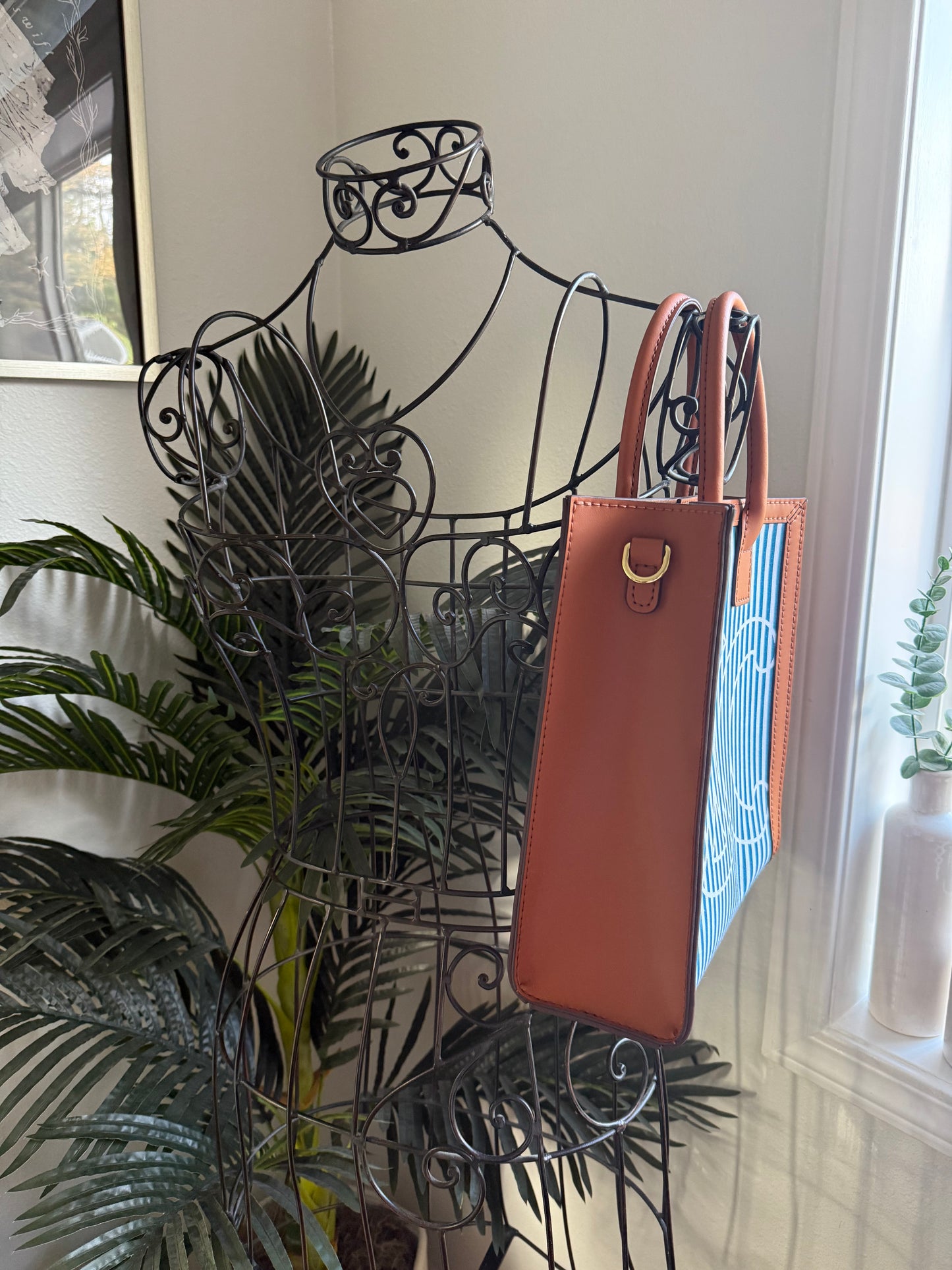 THE SABRINA TOTE Authentic Navy Celine Dusty