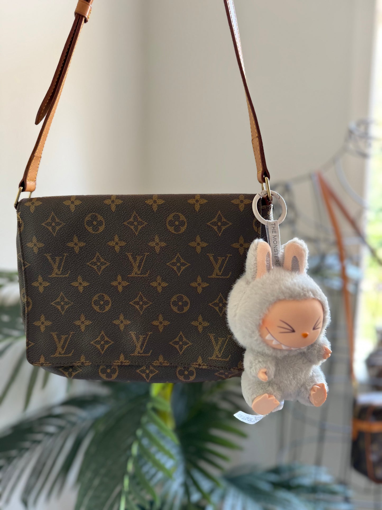 Preloved Authentic Vintage LV Musette Tango