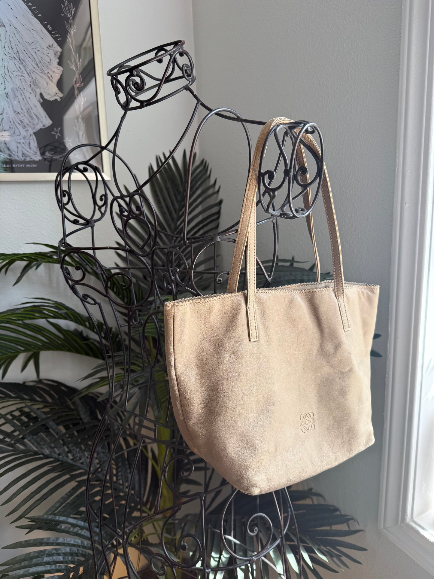 Preloved Authentic Loewe Leather Small Tote Bag