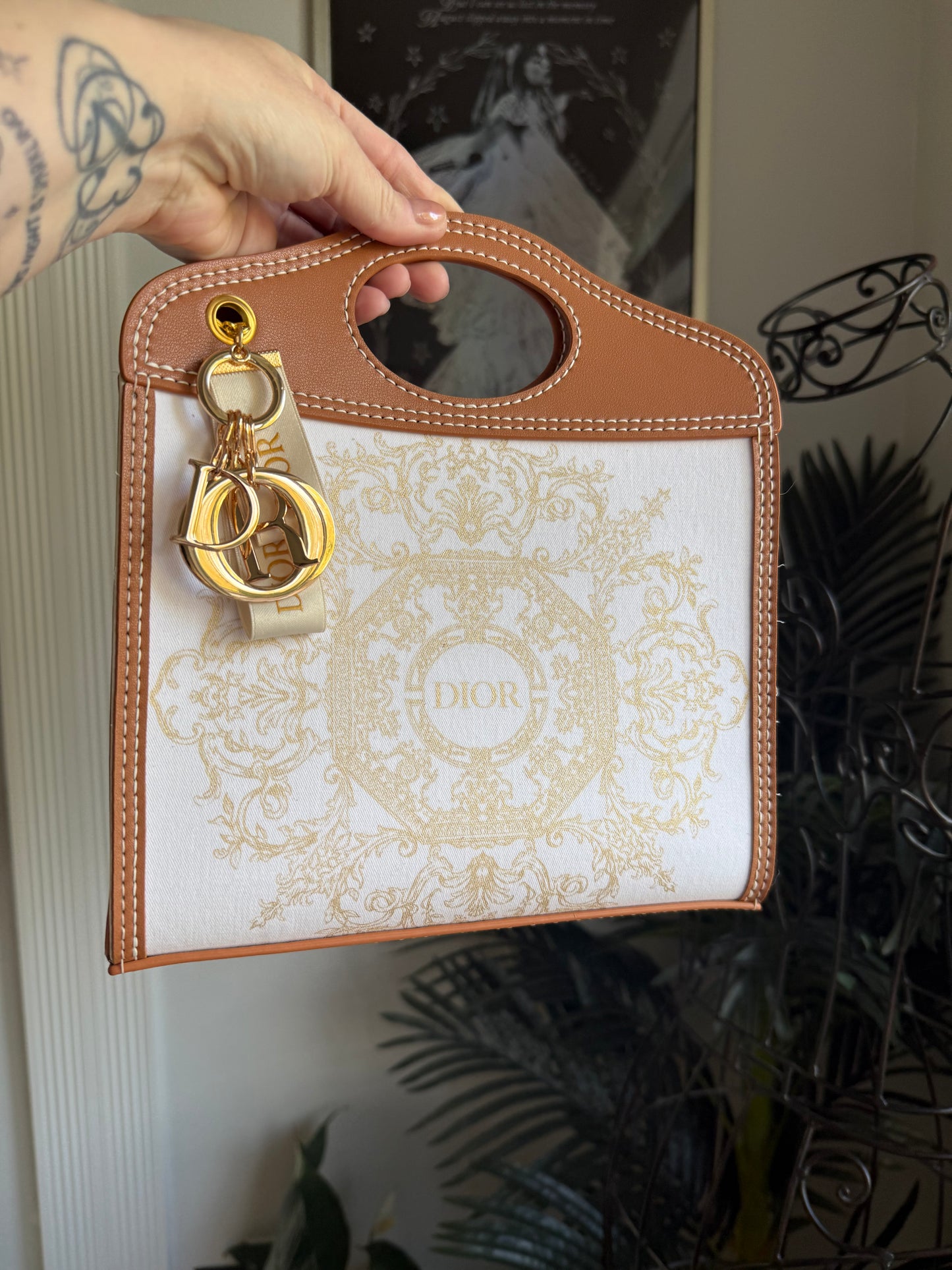 DUSTY BAG Subscription Box