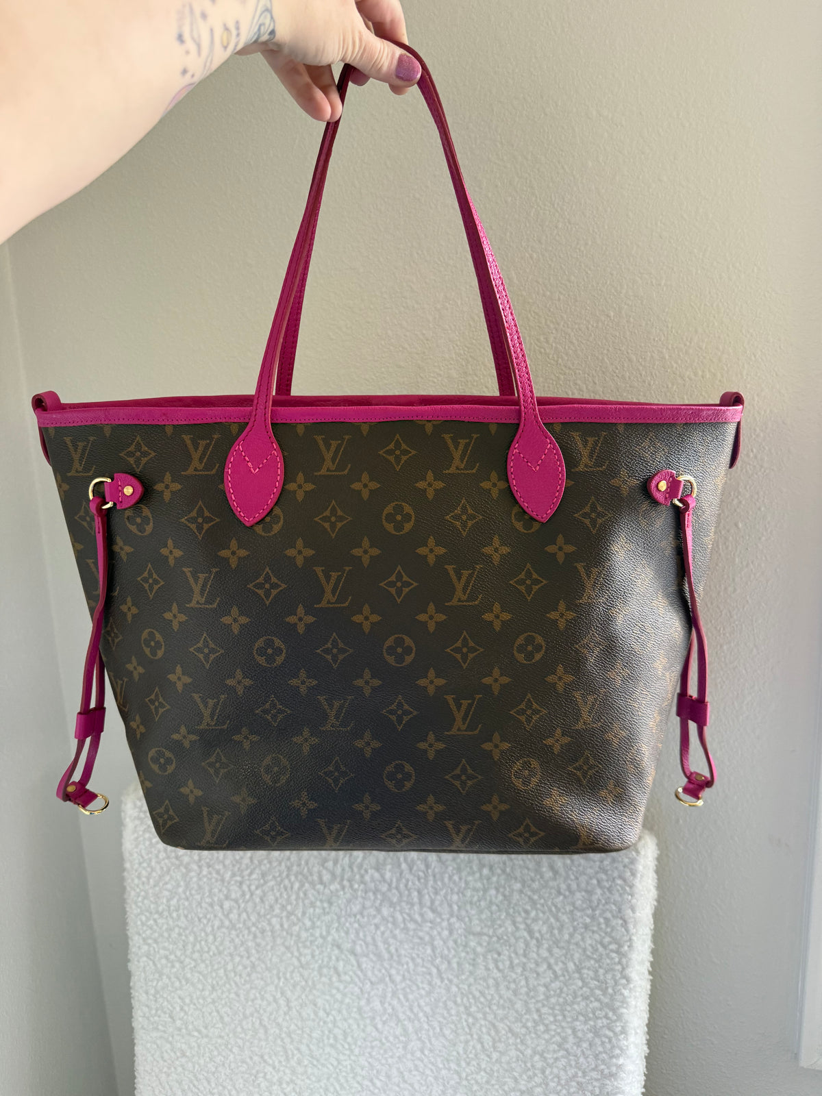 Authentic Preloved Restored Rose Pink Leather LV Neverfull MM