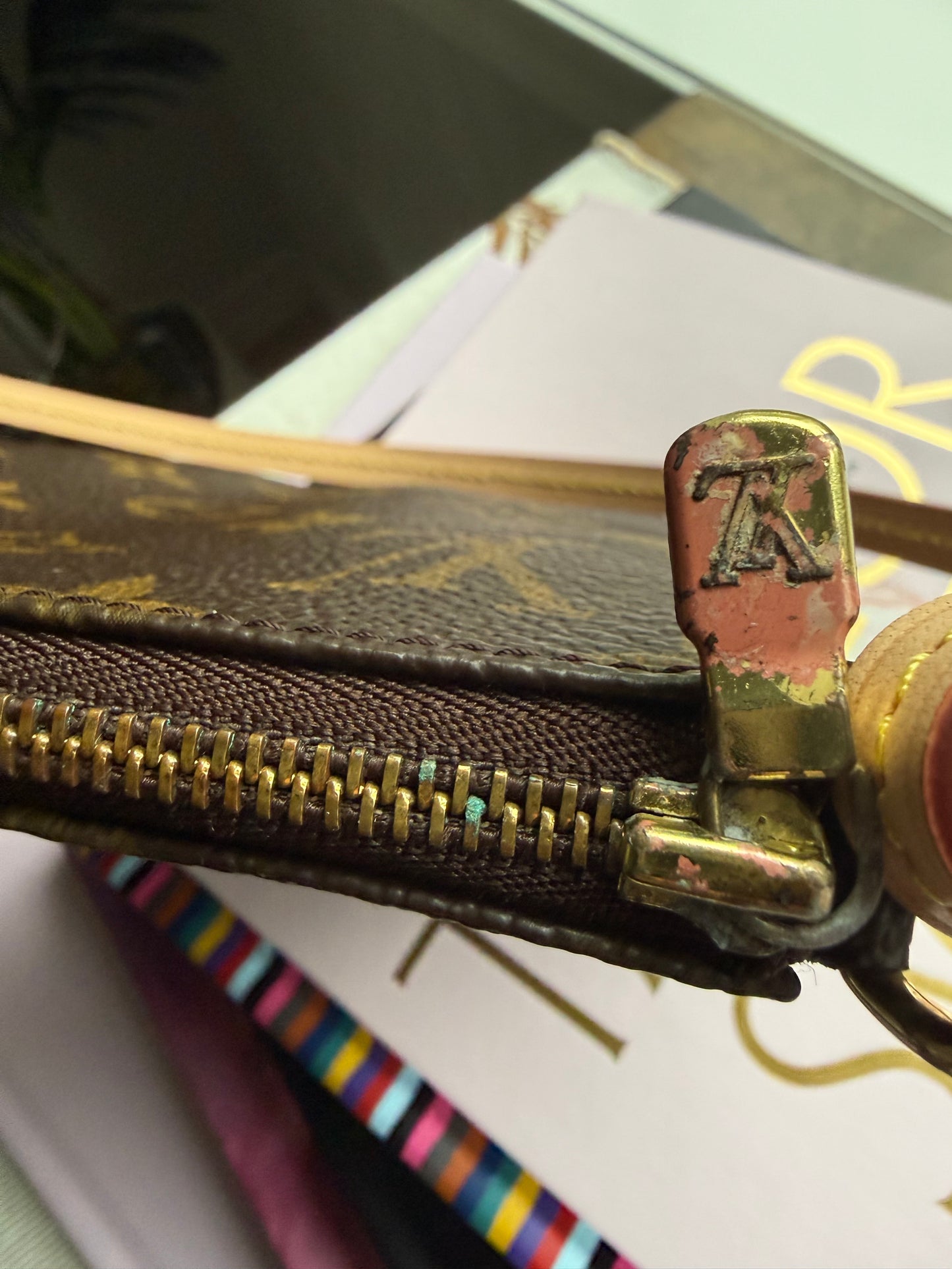 Authentic Preloved Vintage 1999 LV Pochette Accessoires