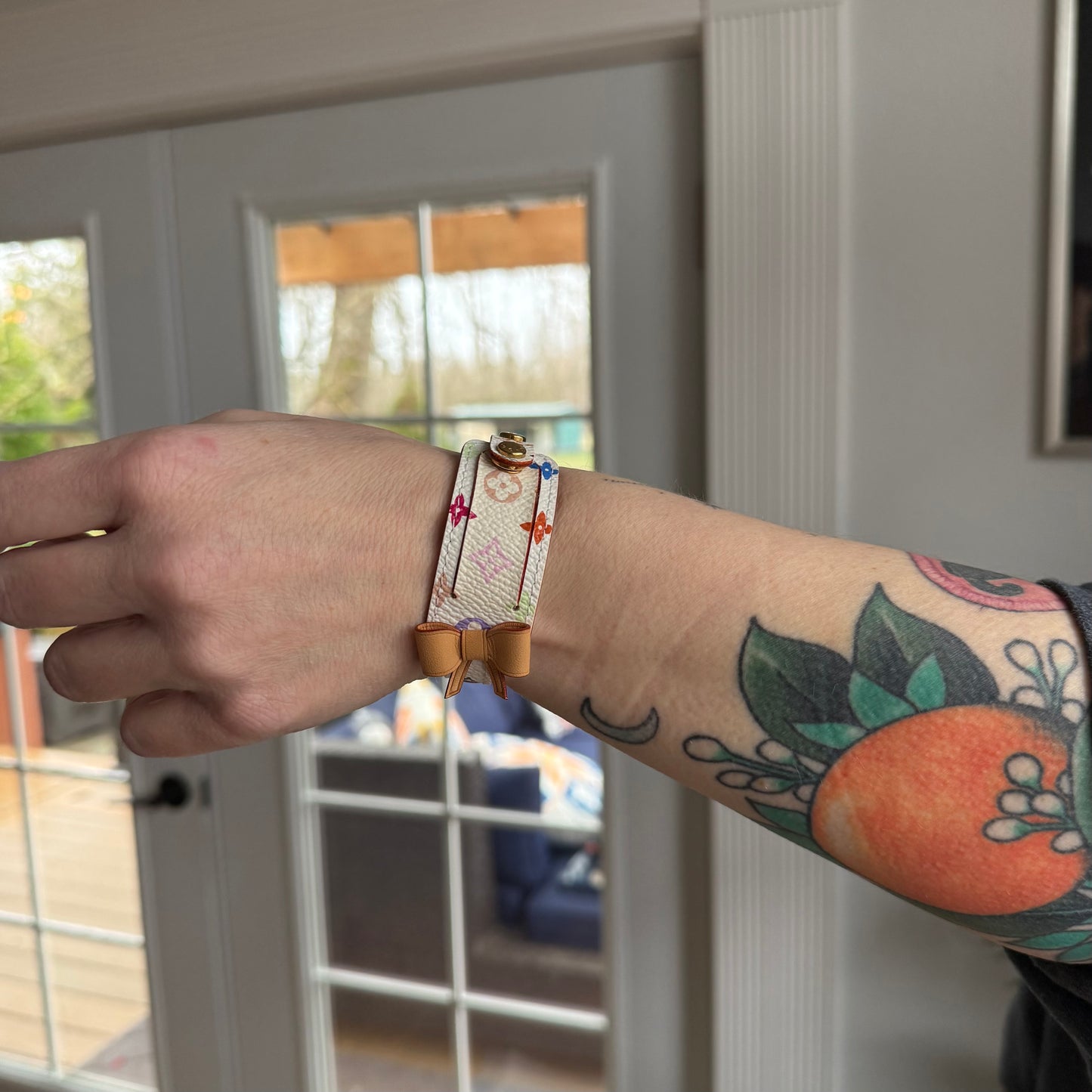 Authentic Preloved Y2K LV x Murakami White Multi Bow ID Bracelet