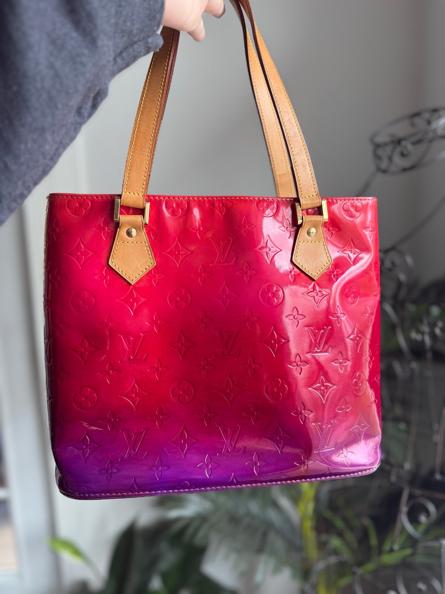 THE LOVELY BOUQUET Preloved Vintage LV Houston Shoulder Bag