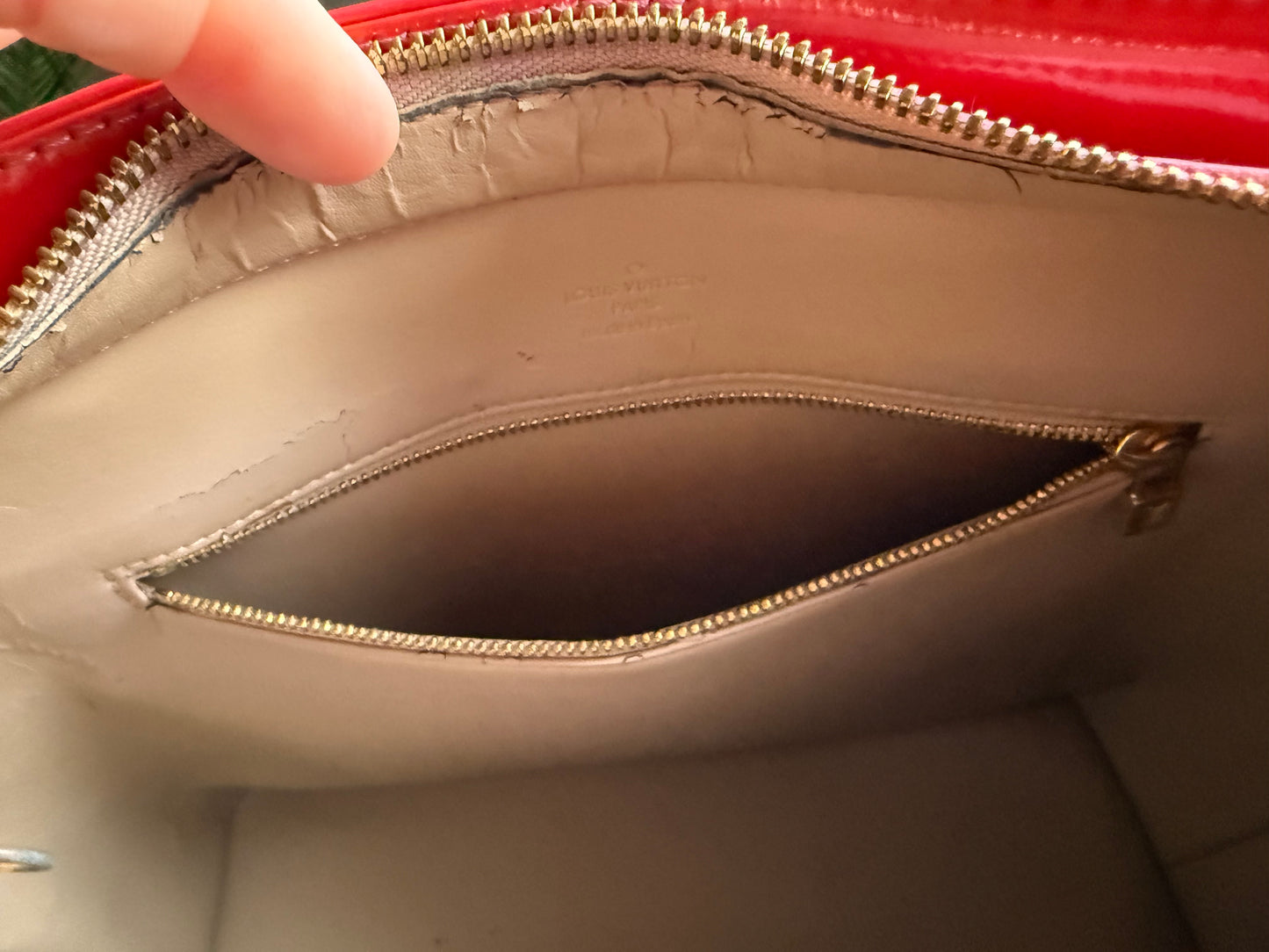 THE LOVELY BOUQUET Preloved Vintage LV Houston Shoulder Bag