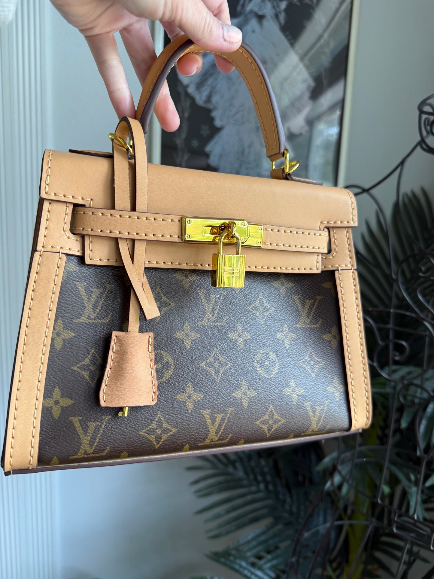 {SWELLY} Handmade Vachetta Leather + Mono Handbag *Preorder*
