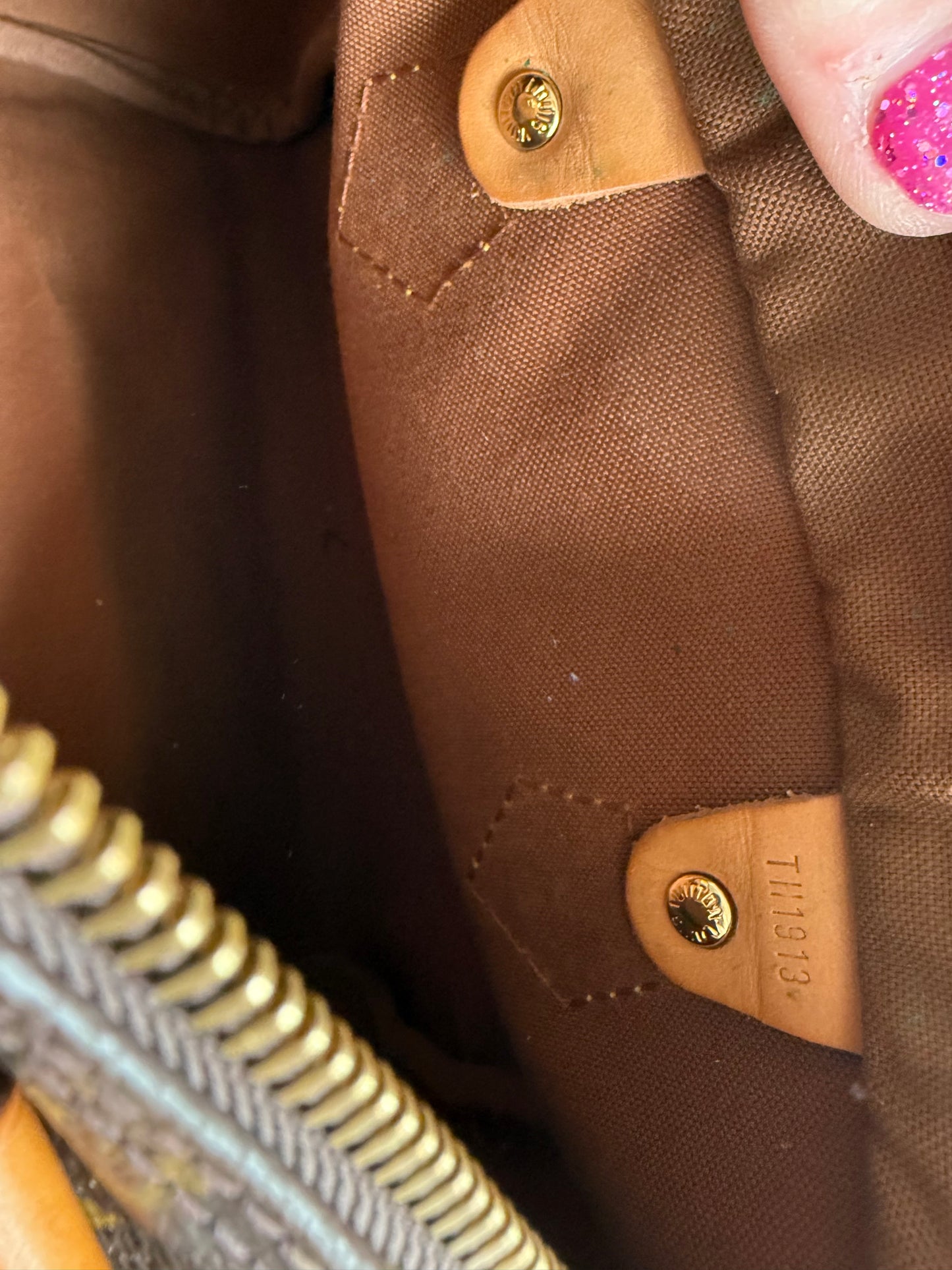 Authentic Preloved Vintage 1993 LV Speedy 25