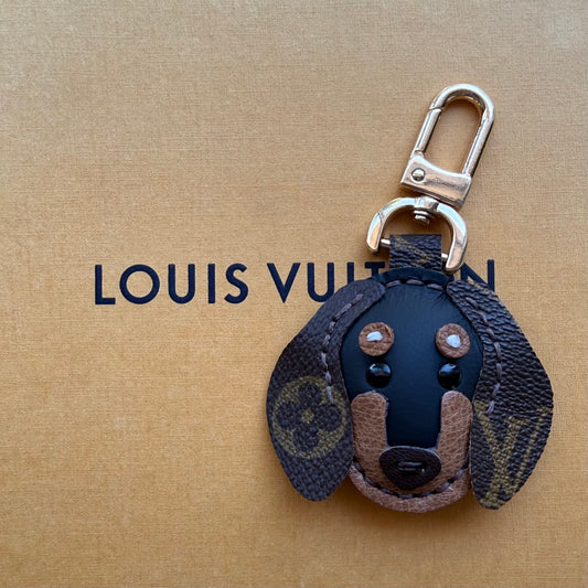 WILLOW the Dachshund Bag Charm