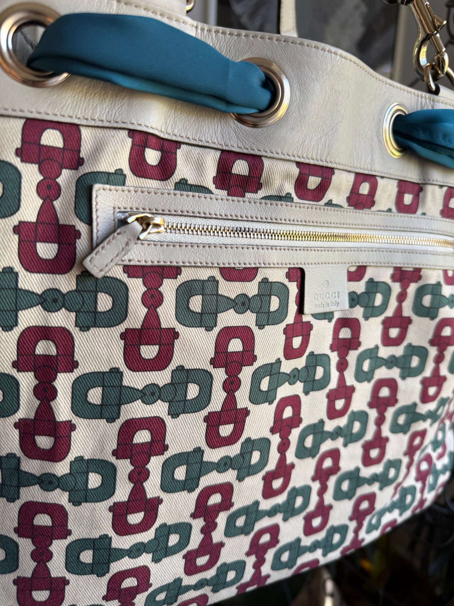 Authentic Preloved Gucci Postiano Tote in Ivory Leather