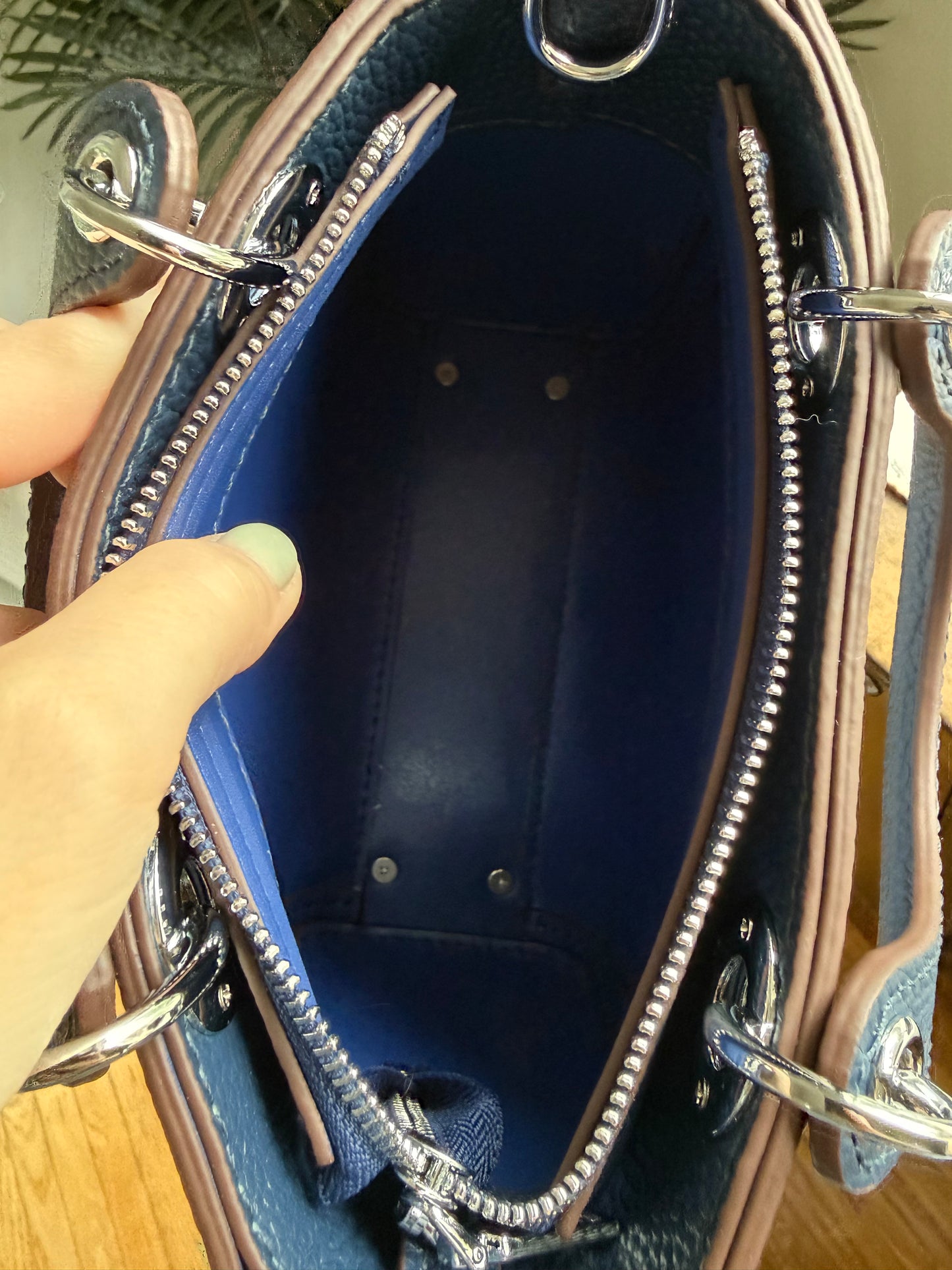 The SECRET GARDEN Bag - Navy Floral