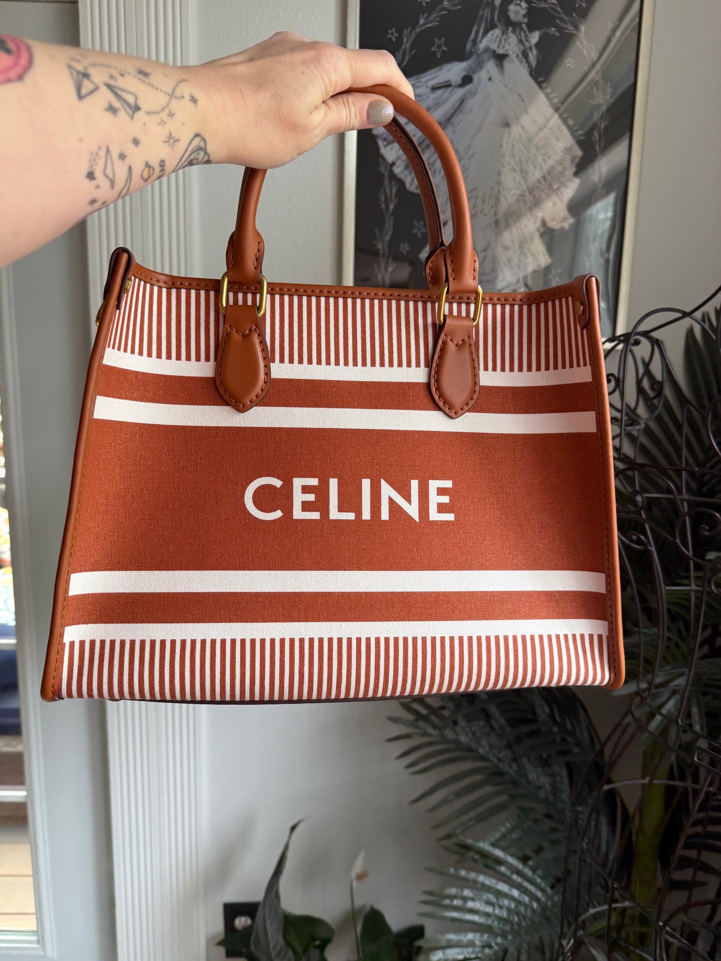 THE ABIGAIL TOTE Authentic Rust Celine Dusty