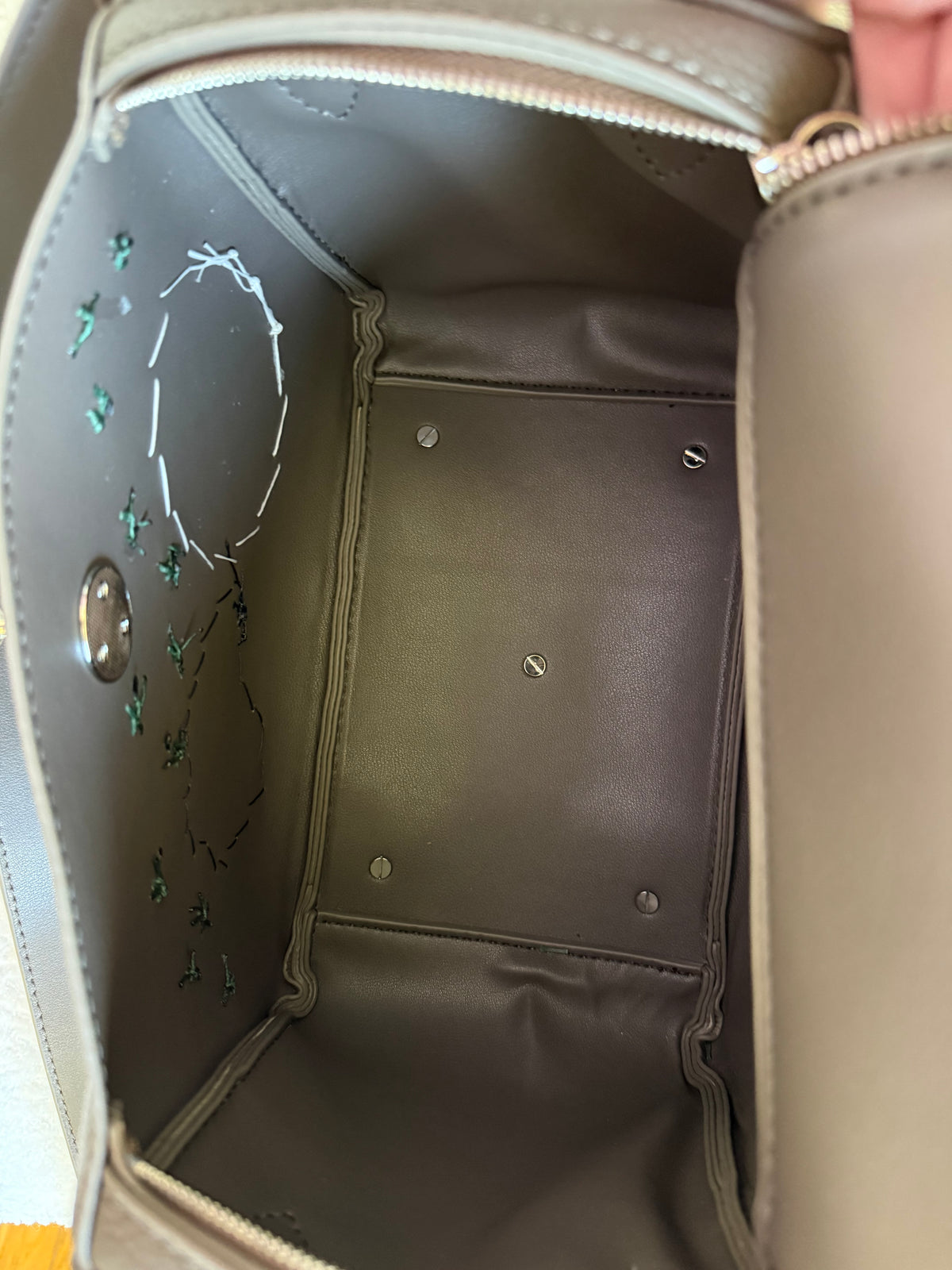 The SWINDY 26 Handmade Patched Handbag