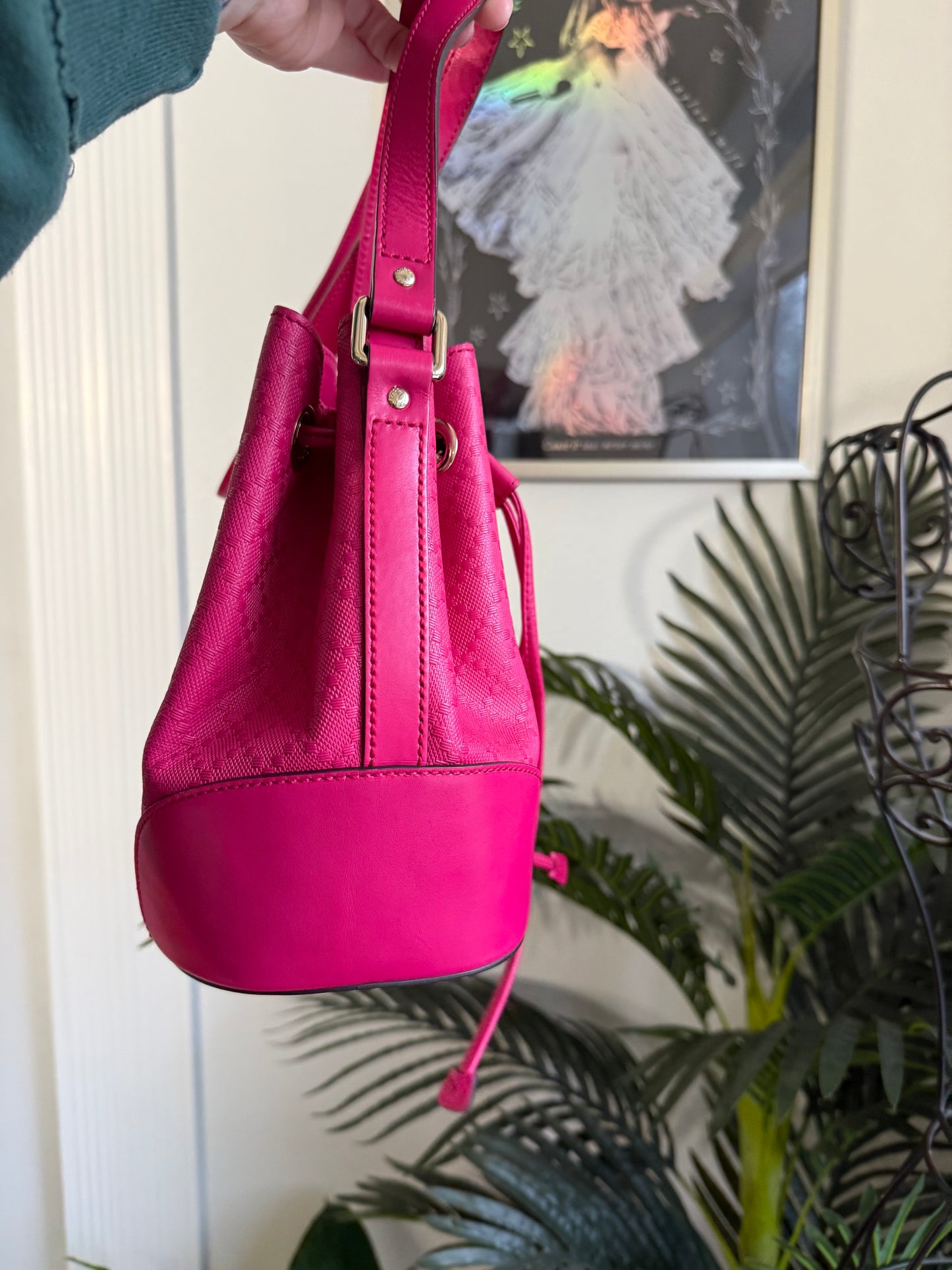 Preloved Authentic Gucci DIAMANTE Leather Bucket bag - Bright Pink