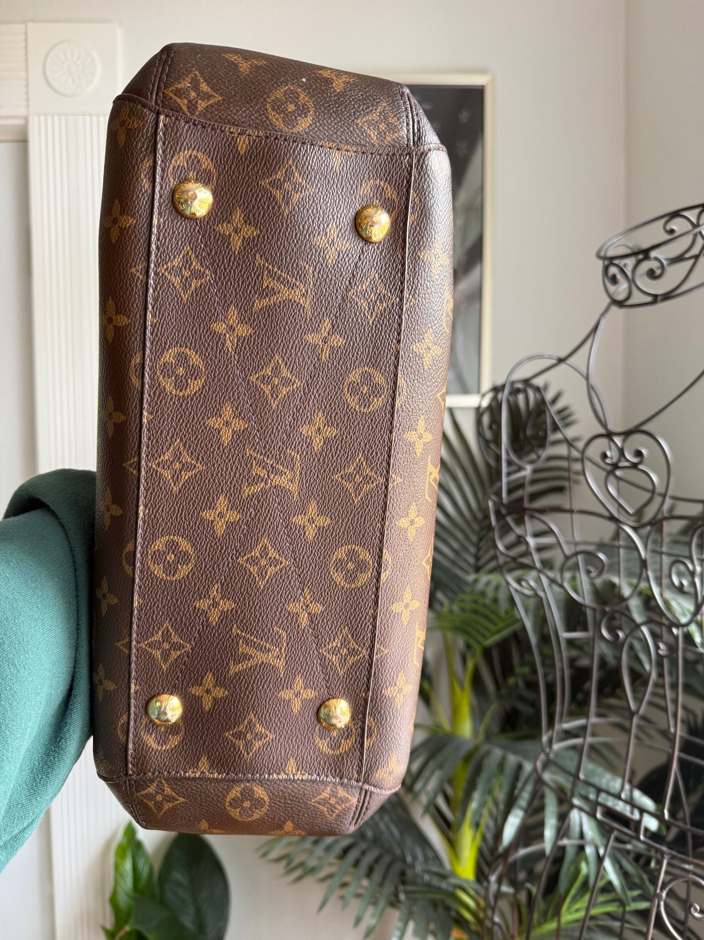 Preloved Restored Authentic LV Montaigne MM Two Way Bag