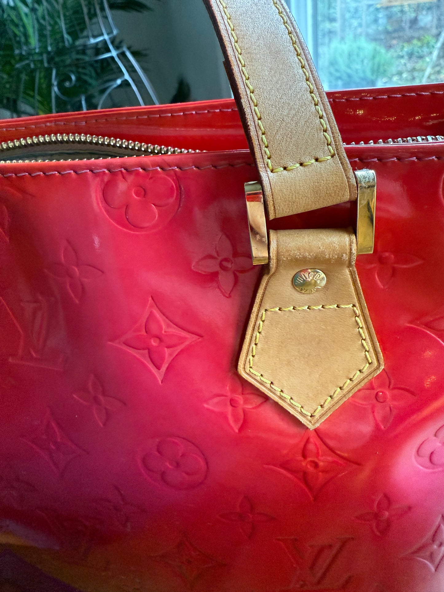 THE LOVELY BOUQUET Preloved Vintage LV Houston Shoulder Bag