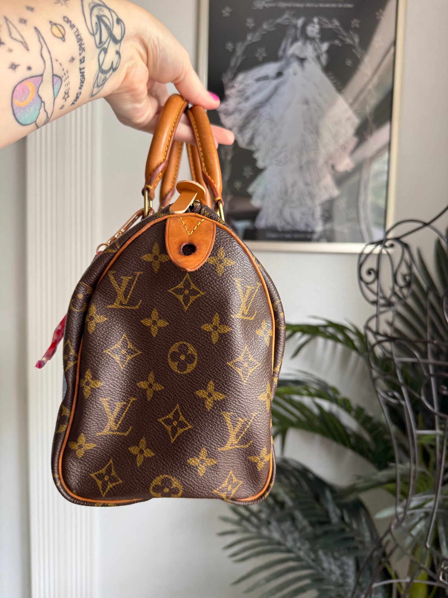 Authentic Preloved Vintage 1993 LV Speedy 25