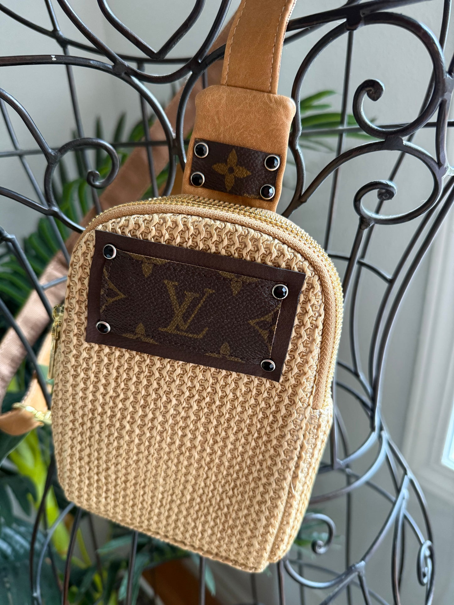BALCONY IN SUMMER AIR Sling Bag with Mono Patch