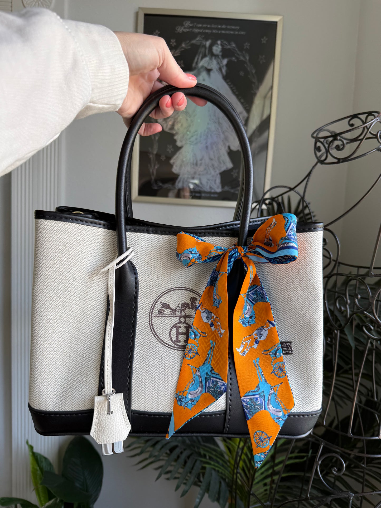 DUSTY BAG Subscription Box