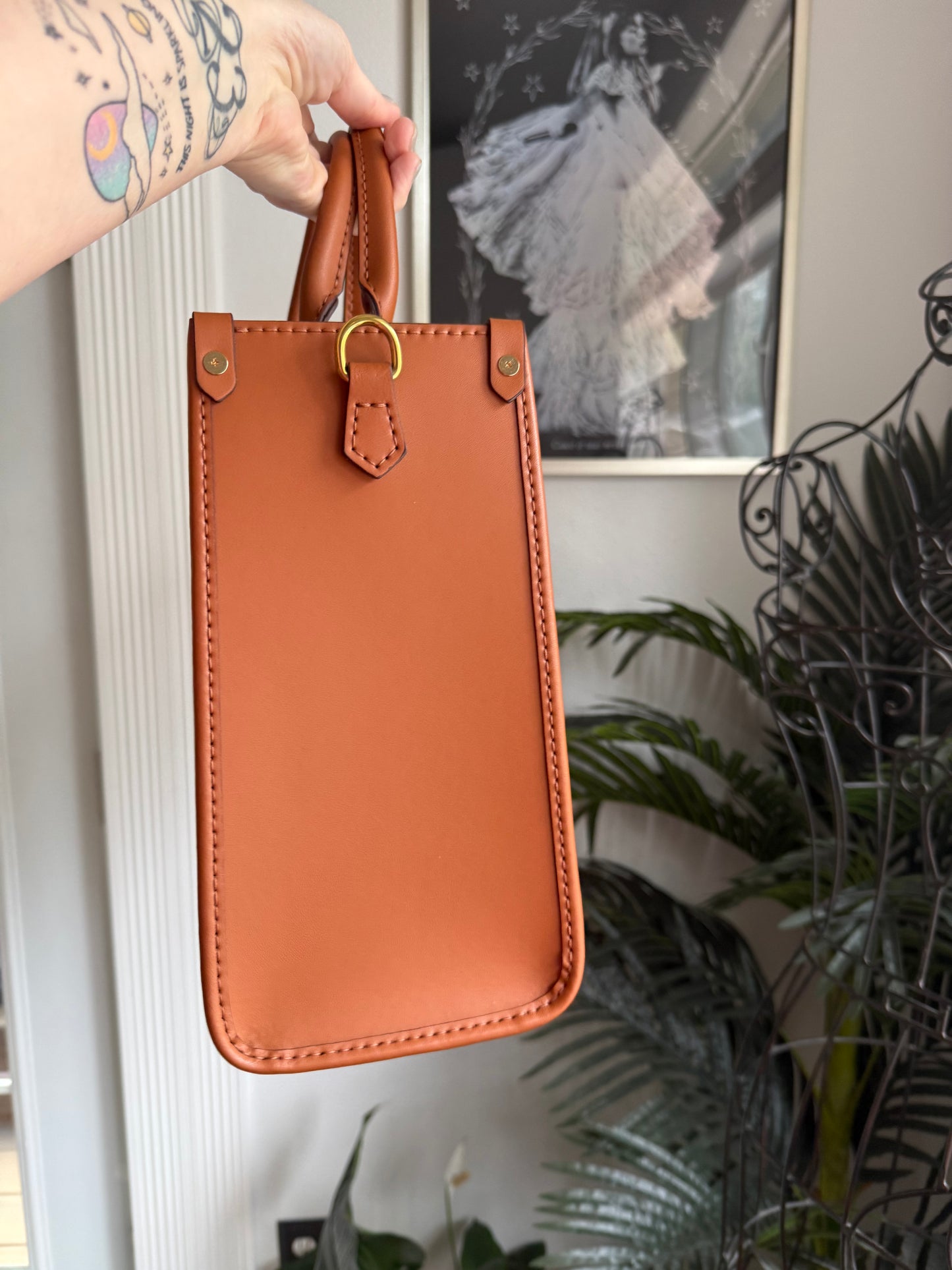 THE ABIGAIL TOTE Authentic Rust Celine Dusty