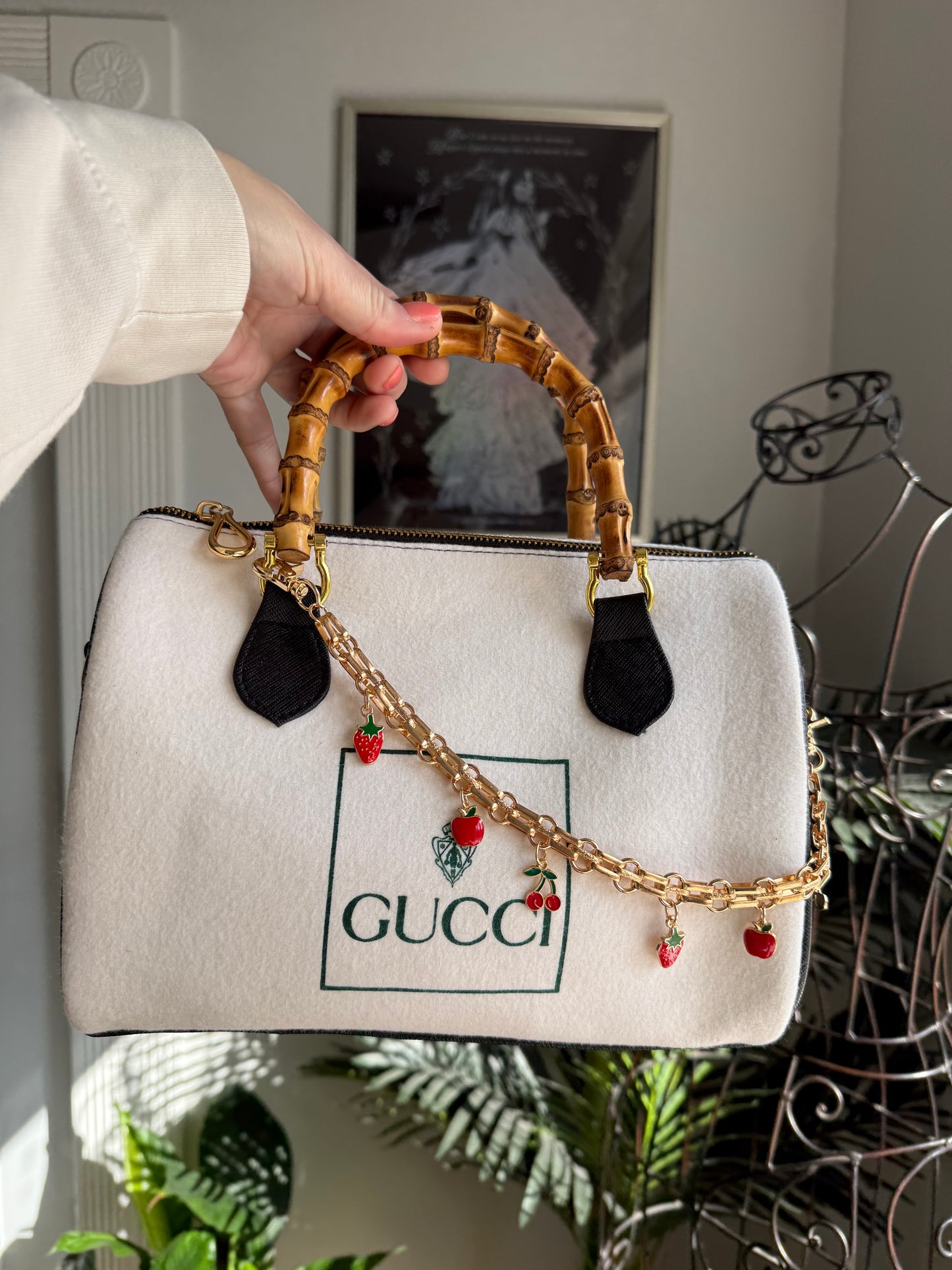 DUSTY BAG Subscription Box