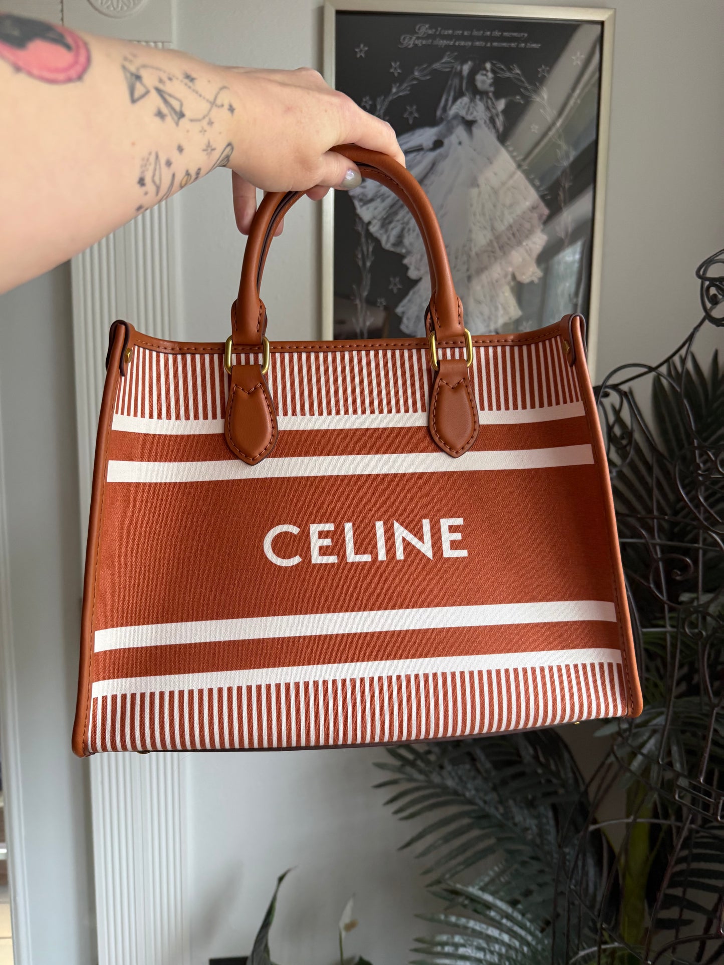 THE ABIGAIL TOTE Authentic Rust Celine Dusty