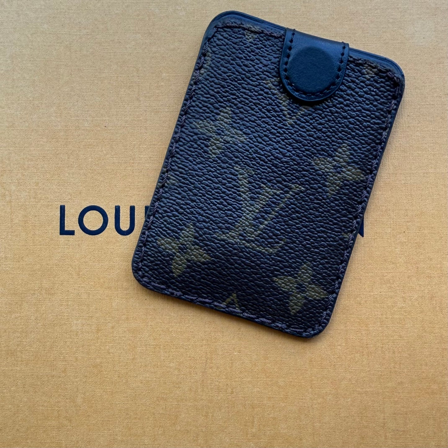 { DECEMBER } Handmade Mono MagSafe Phone Wallet - Black