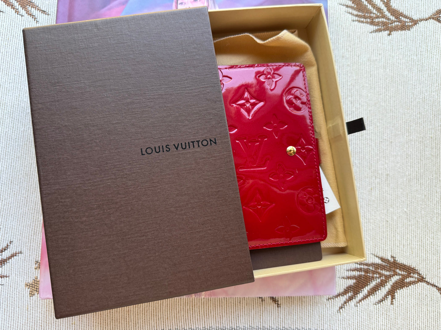 HAPPY, FREE, CONFUSED Authentic Preloved LV Agenda MM in Red Vernis