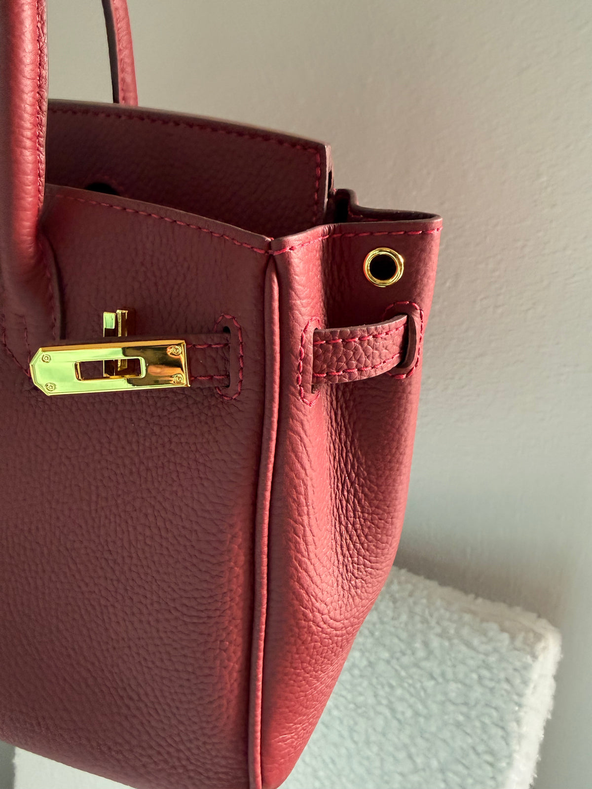 The SWIRKIN 30 || Handmade Handbag in Wine Country Maroon
