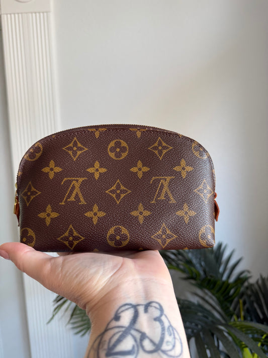 SHOWGIRL Authentic Preloved Vintage LV 2002 Cosmetic Bag