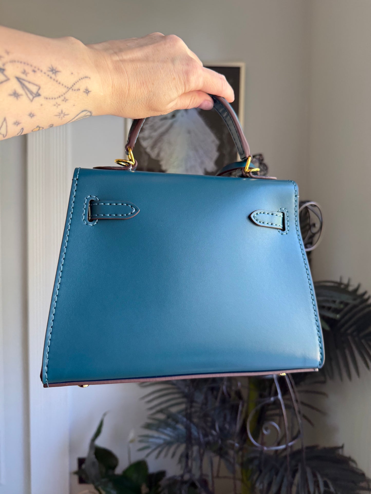 *Preorder* SWELLY Bright Blue Handbag