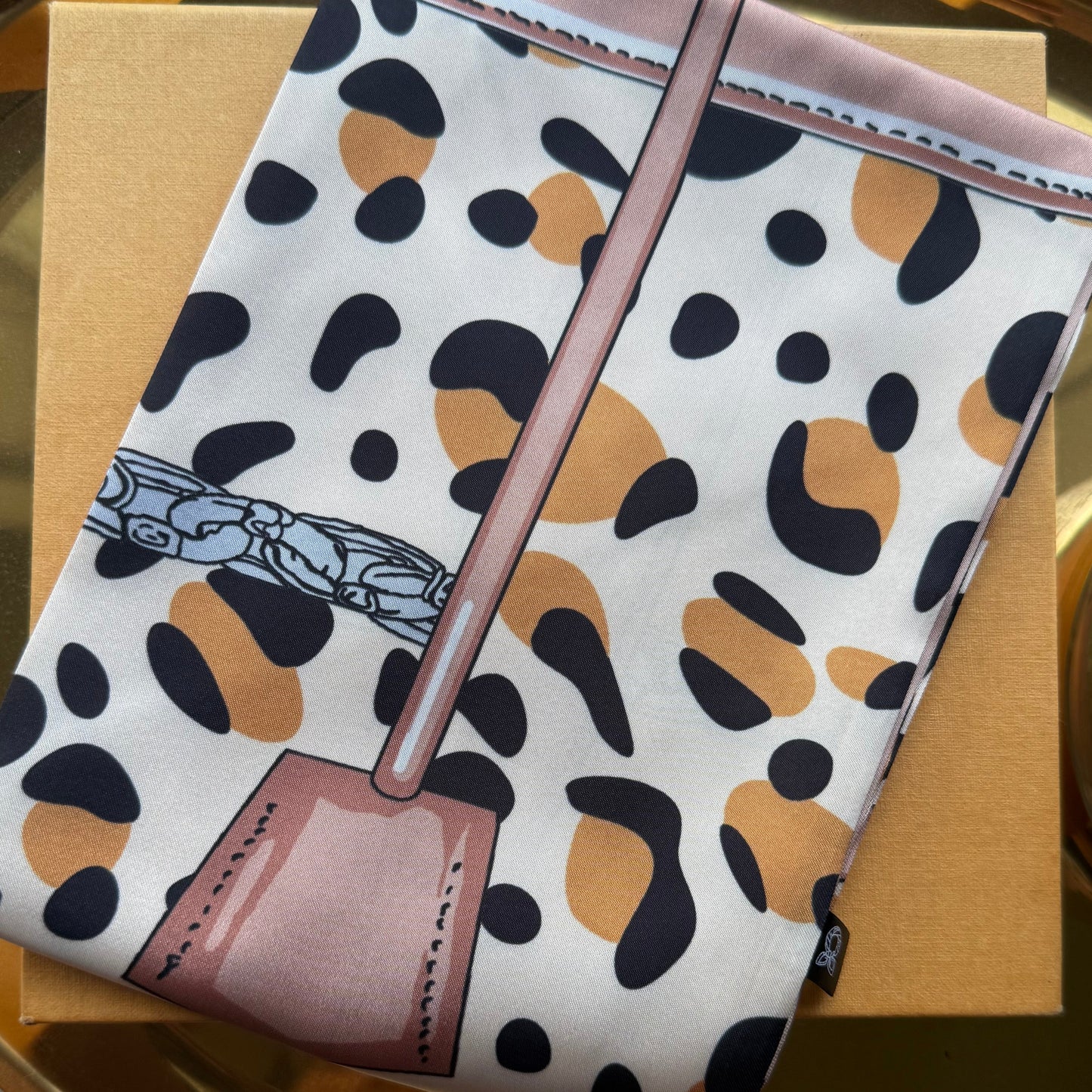 { WILD HEART } Bag Twilly