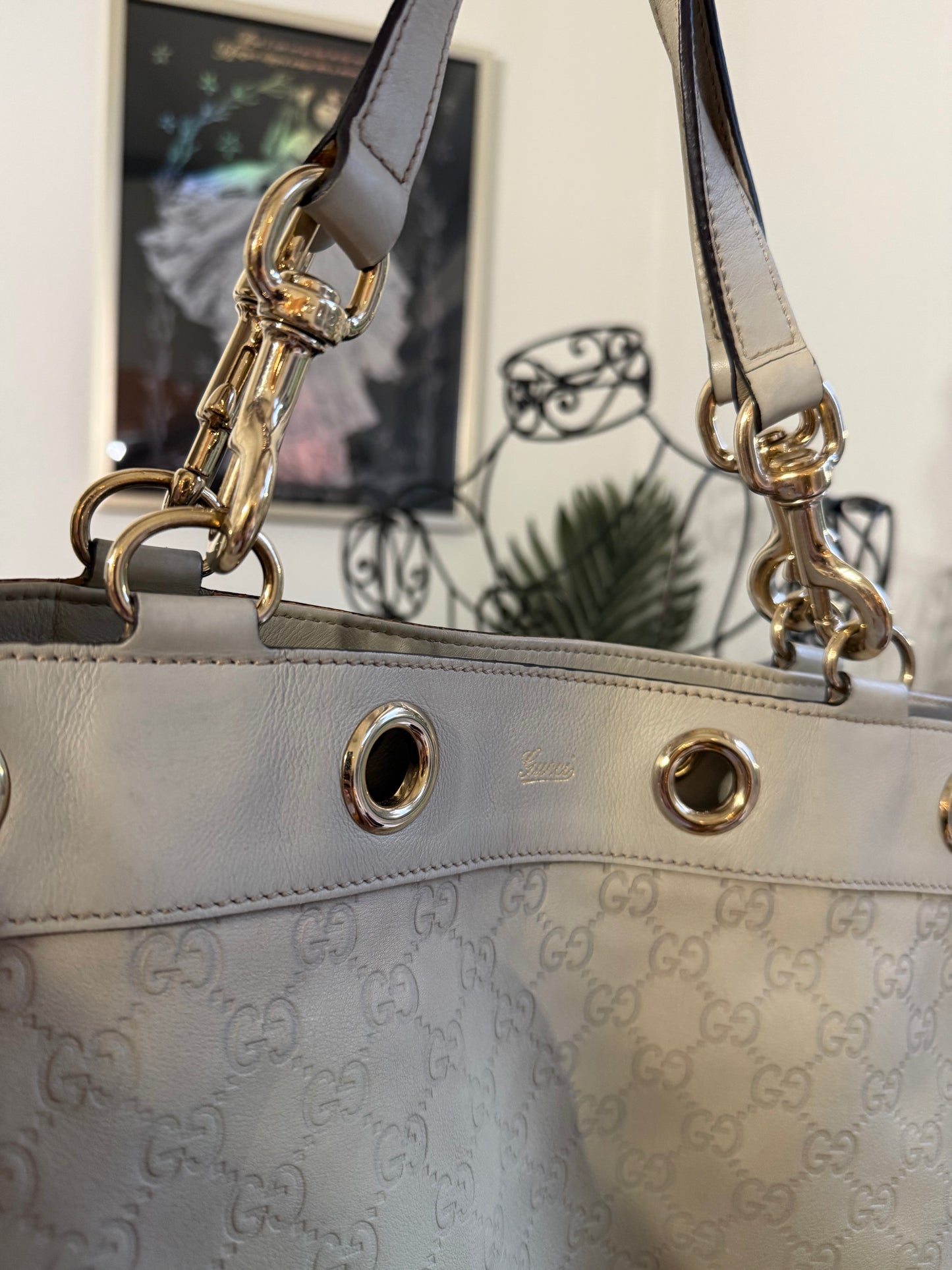 Authentic Preloved Gucci Postiano Tote in Ivory Leather