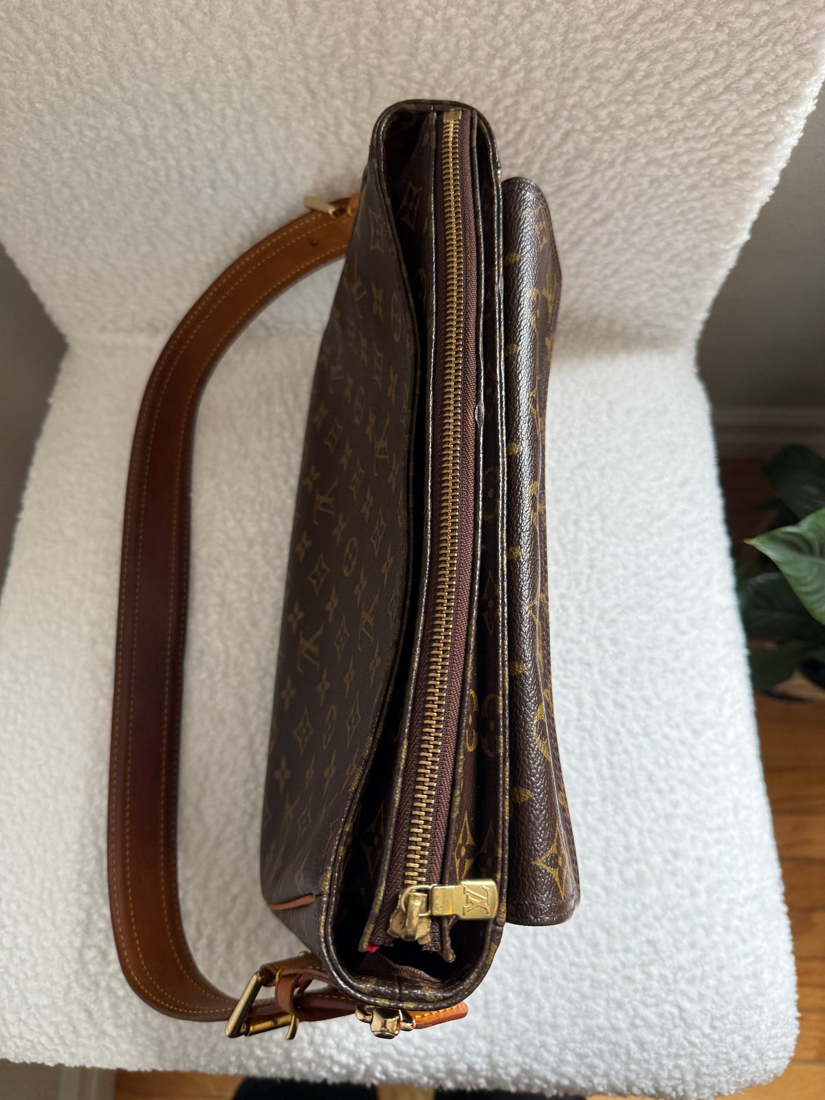 Authentic Preloved Louis Vuitton Viva Cite GM