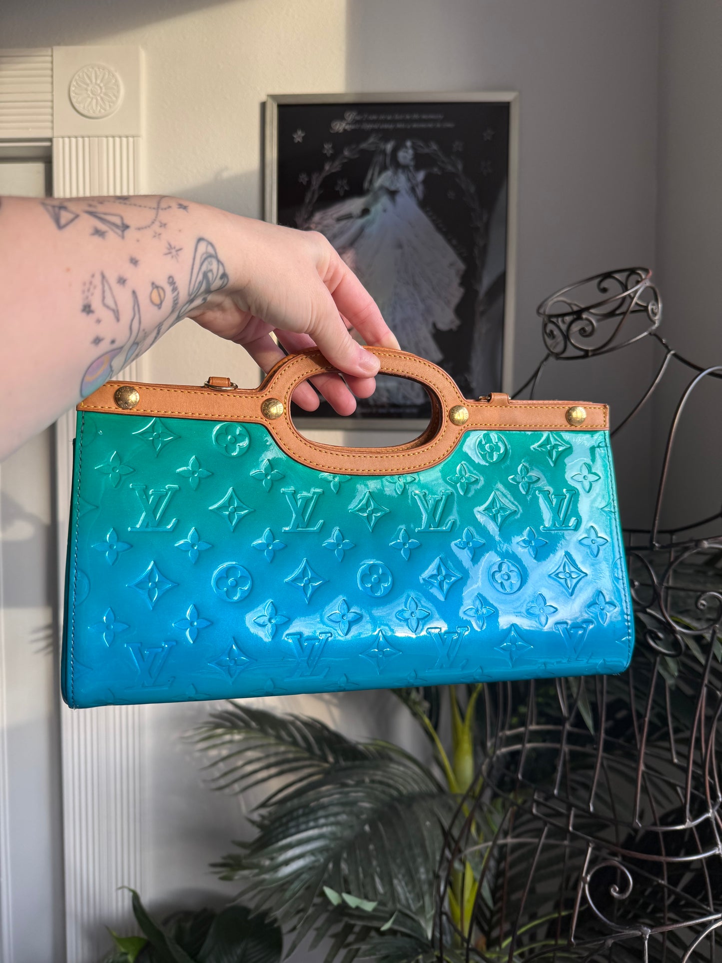 Preloved Authentic Hand-Dyed Vernis LV Roxbury Handbag