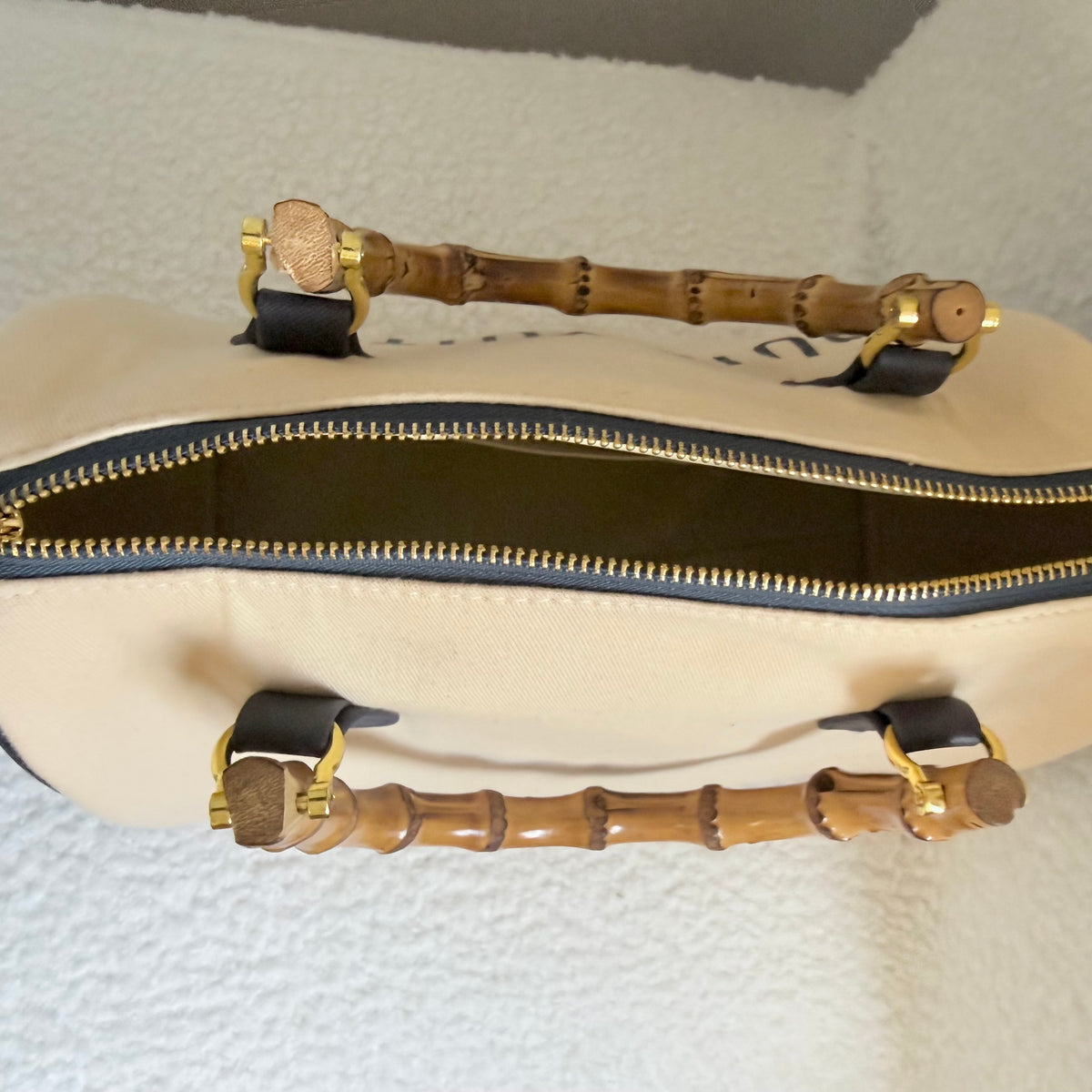 The PIKE PLACE Handbag || Upcycled Dustbag