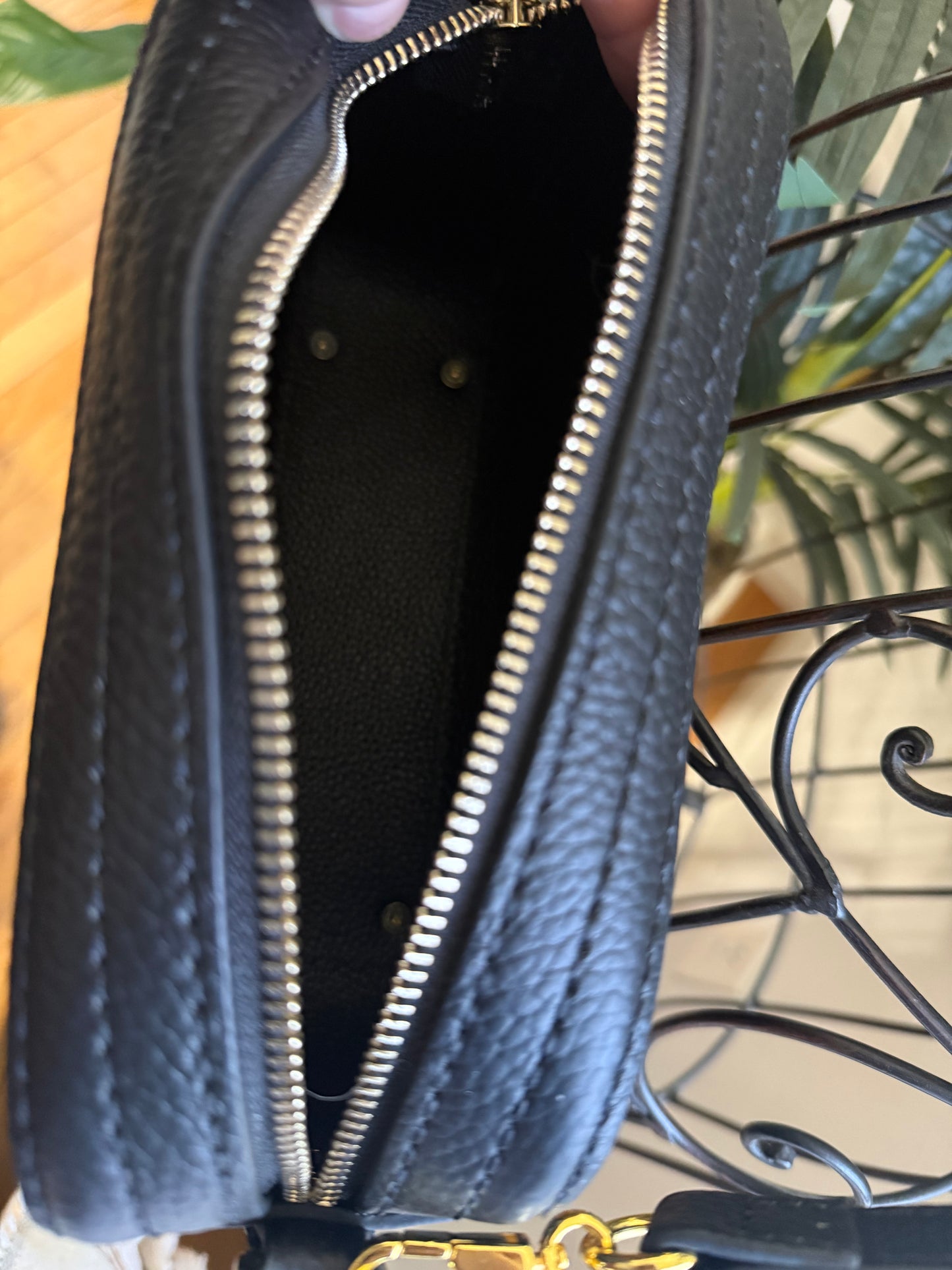 { AMERICANA } Handmade mono + black leather crossbody