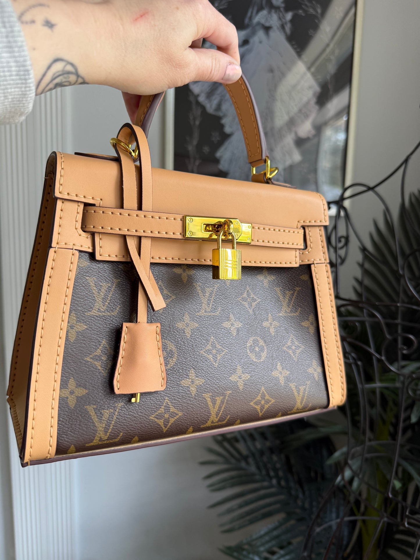 {SWELLY} Handmade Vachetta Leather + Mono Handbag *Preorder*